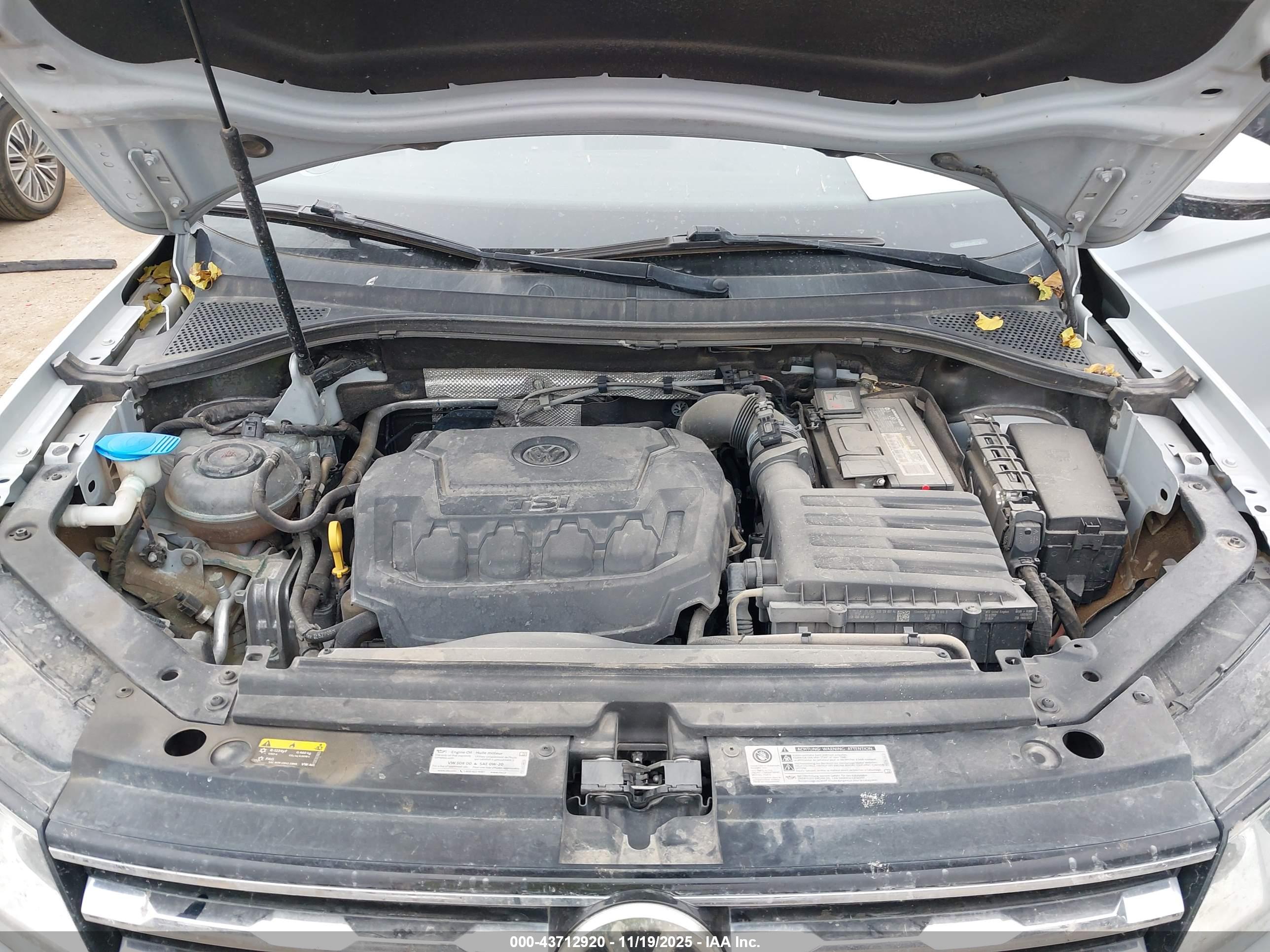 VOLKSWAGEN TIGUAN image 10