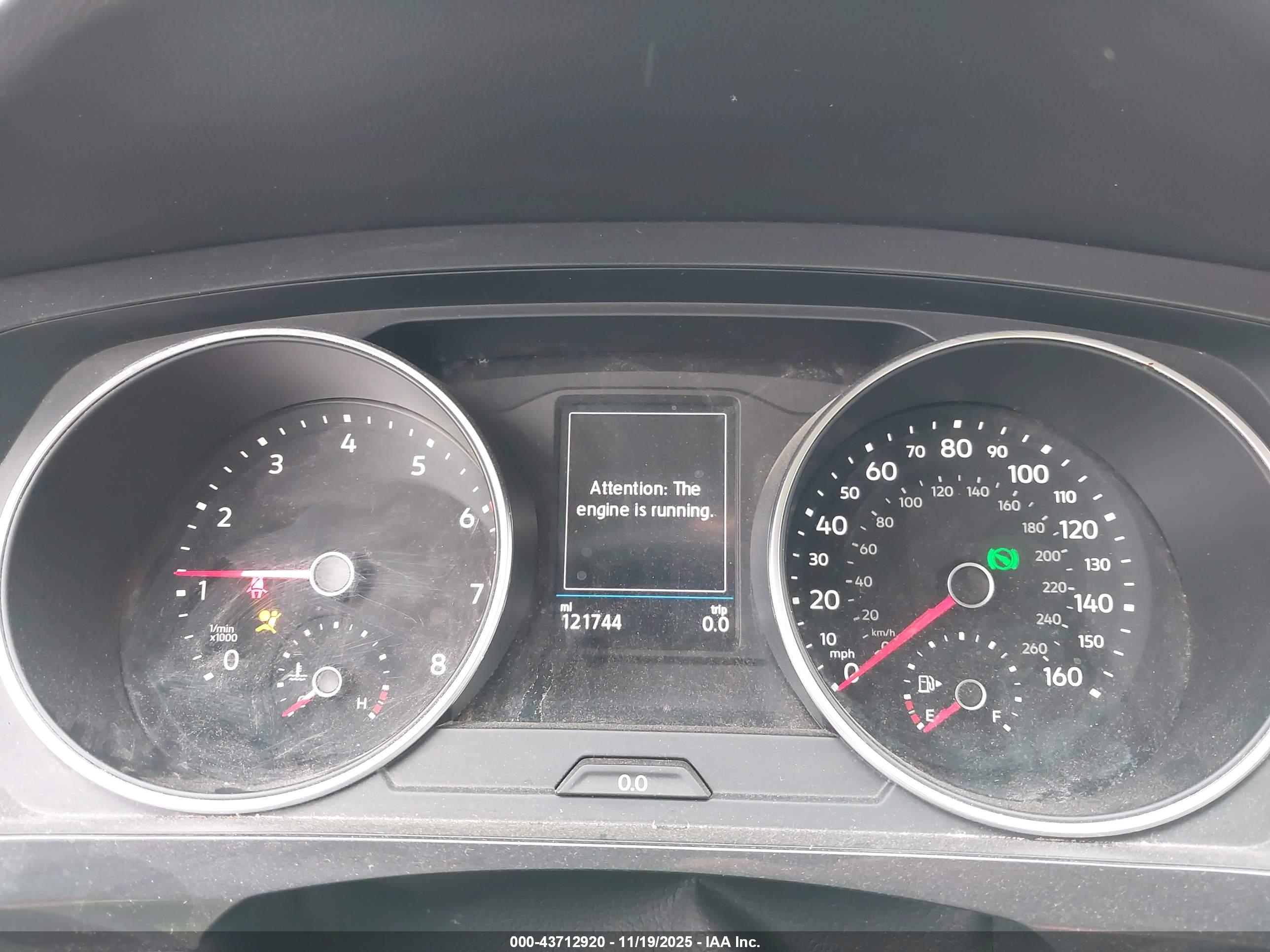 VOLKSWAGEN TIGUAN image 7