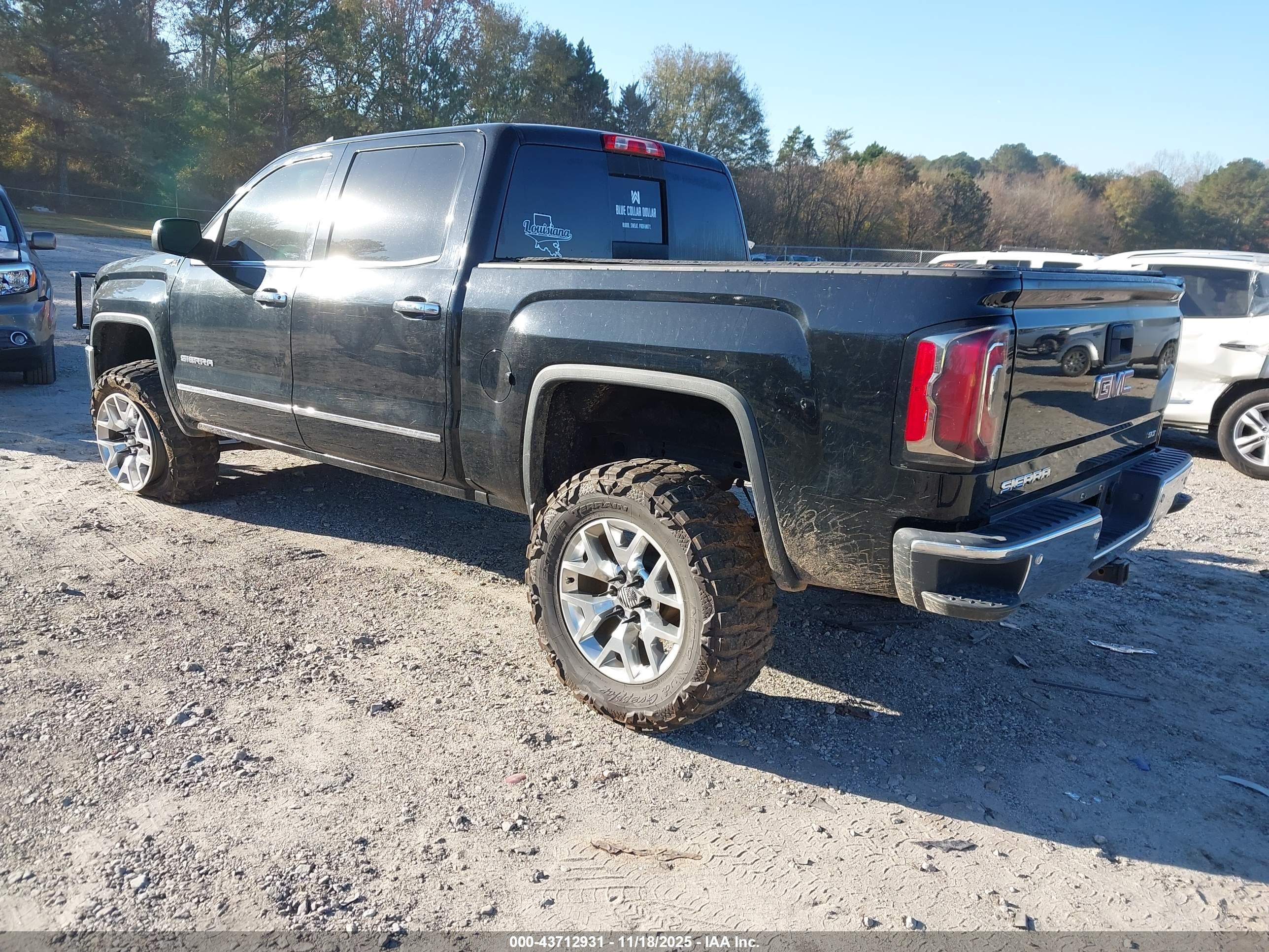 GMC SIERRA image 3