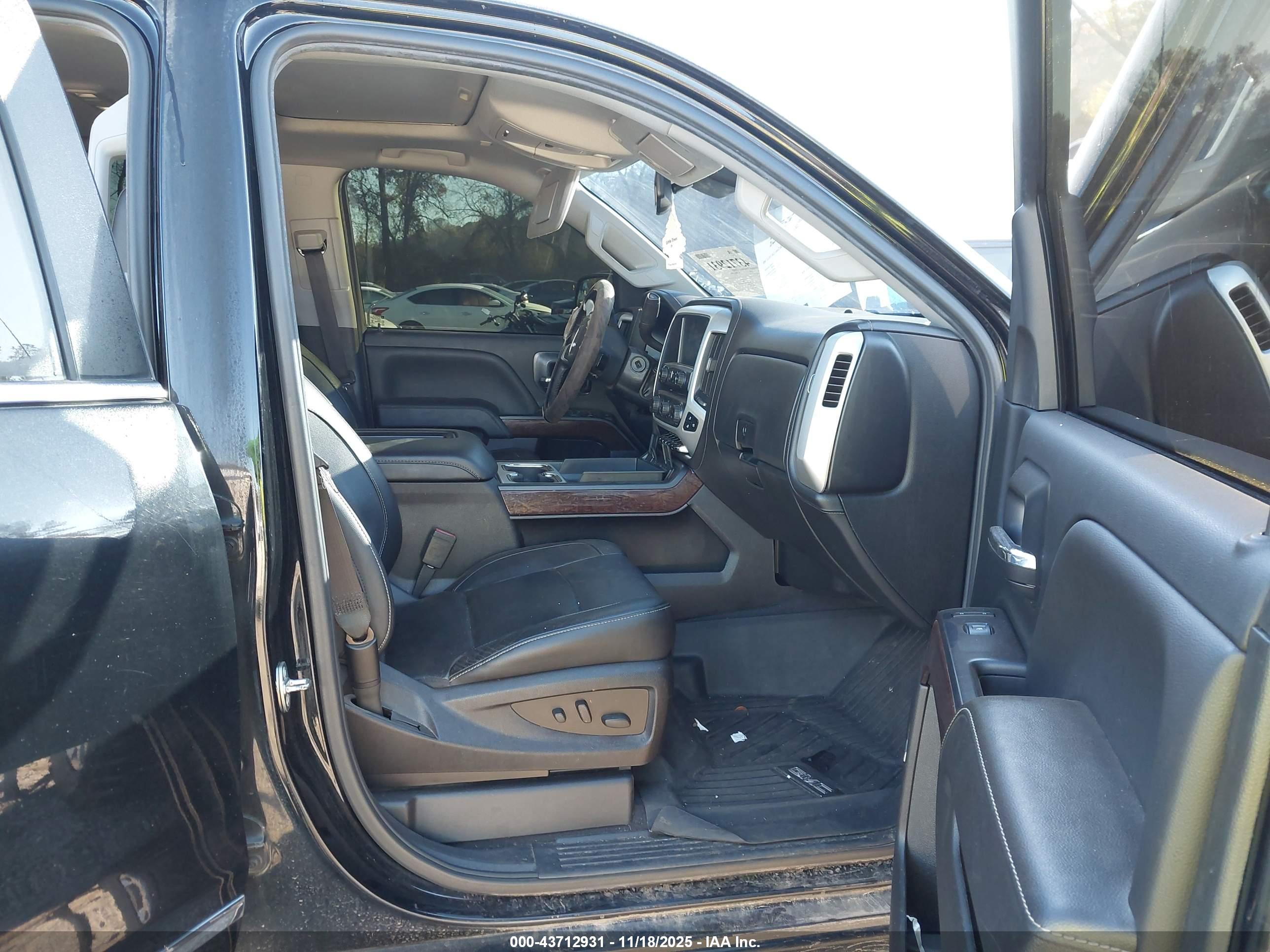 GMC SIERRA image 5