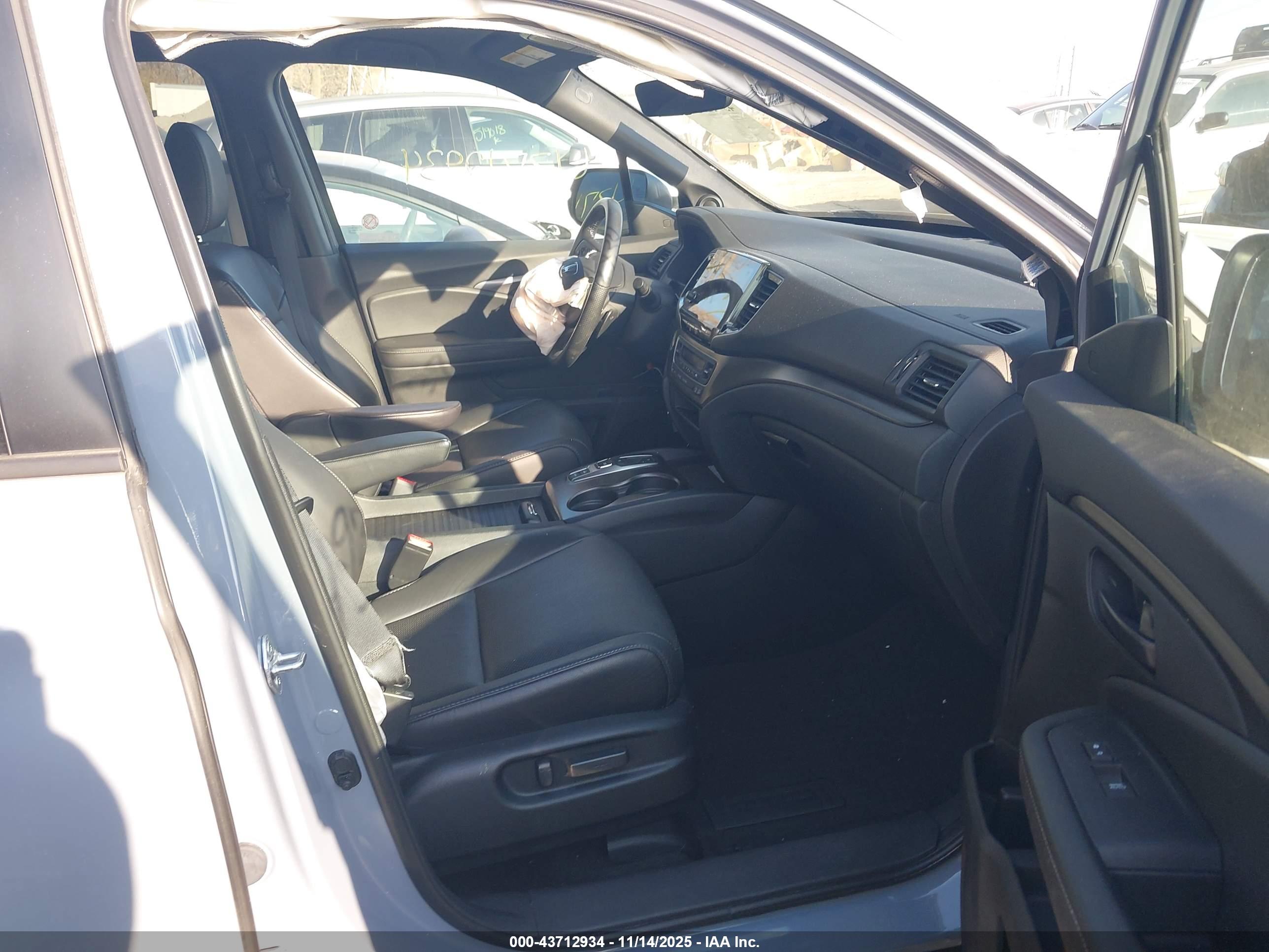 HONDA PASSPORT image 5