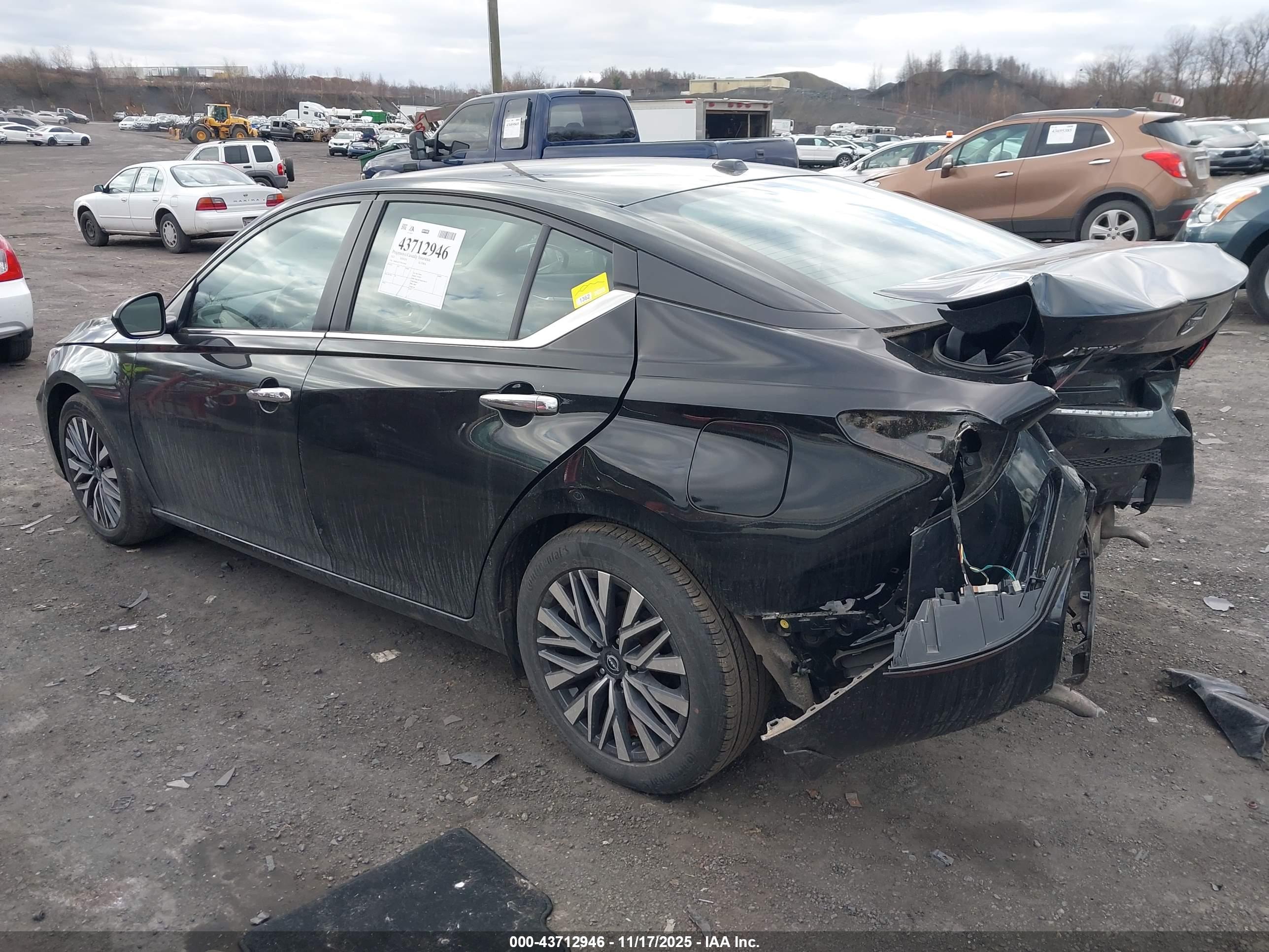 NISSAN ALTIMA image 3
