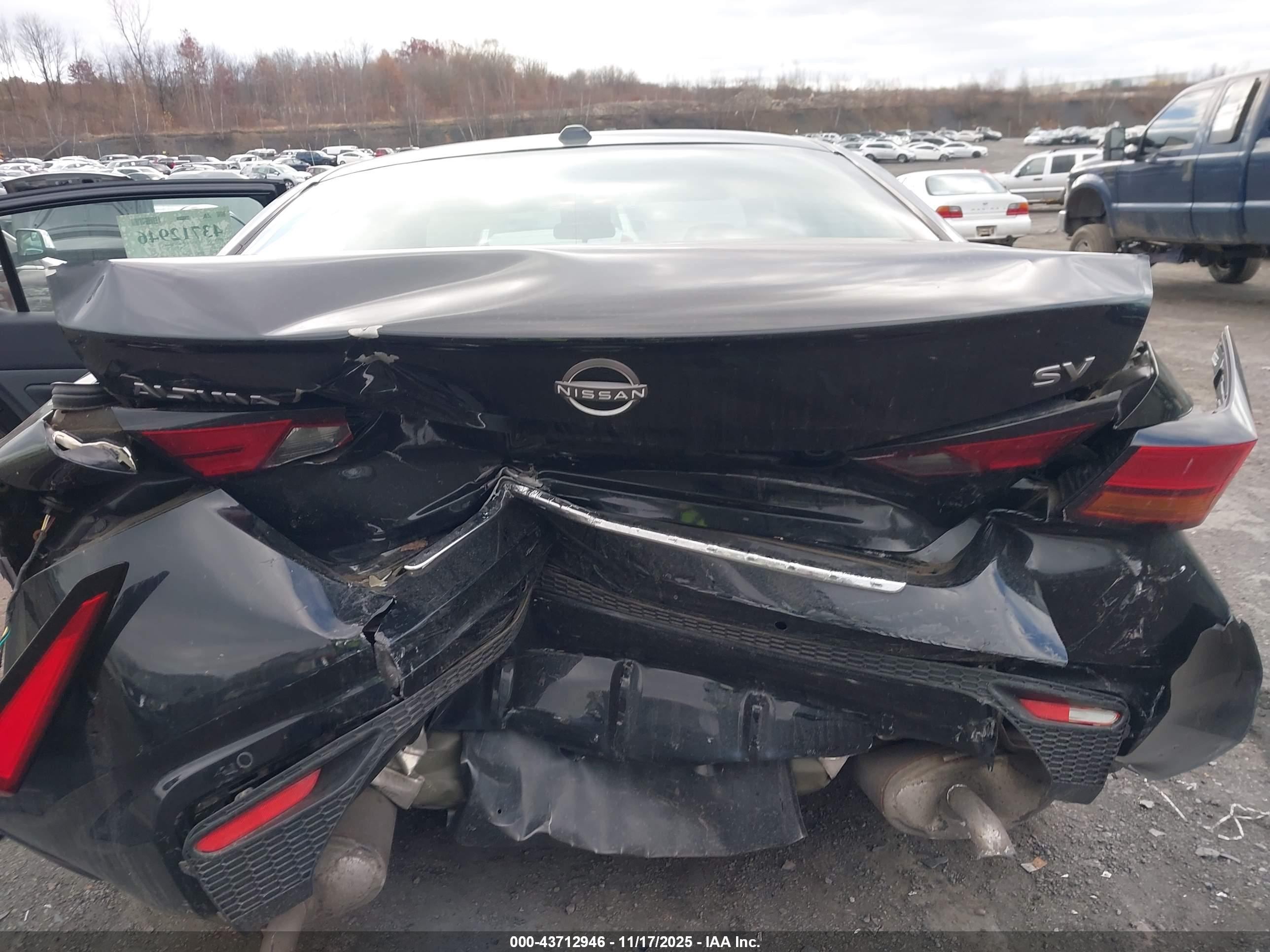 NISSAN ALTIMA image 6