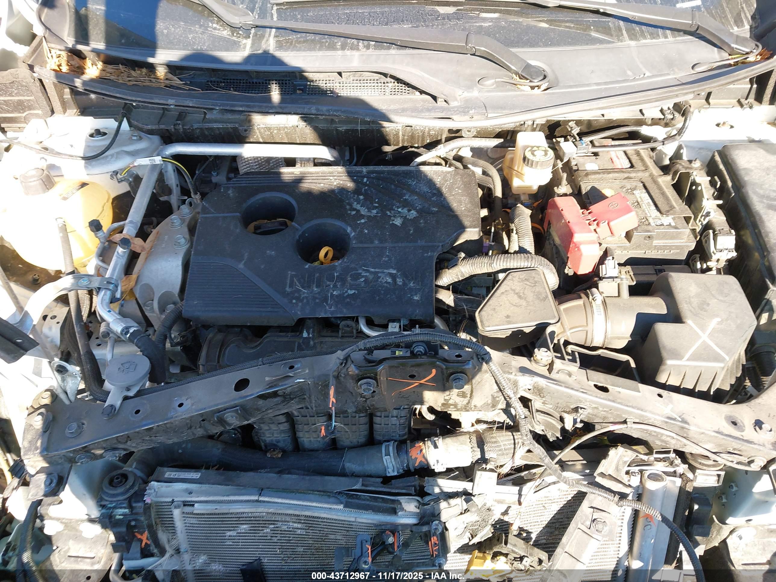 NISSAN ROGUE image 10