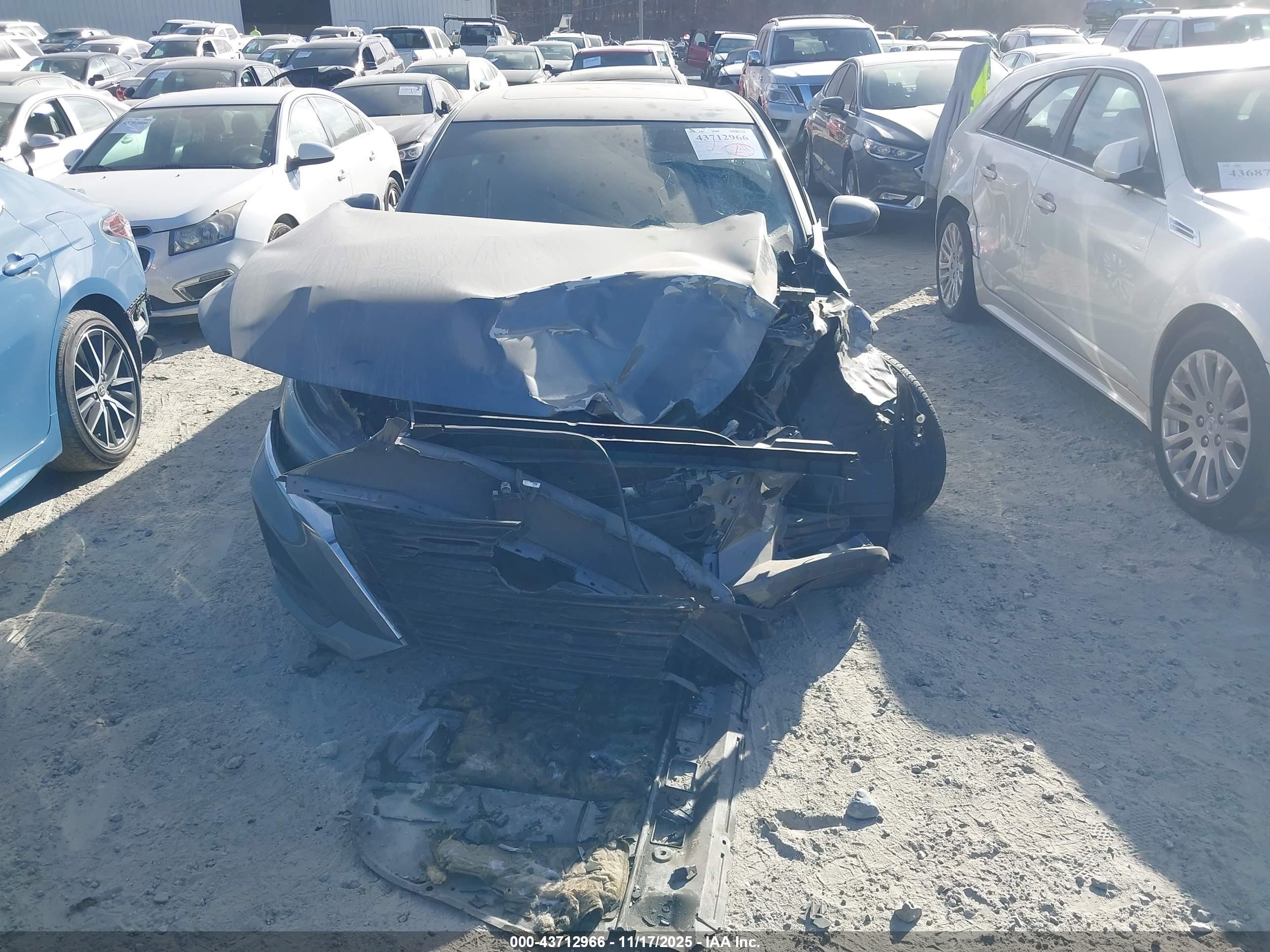 NISSAN ALTIMA image 6