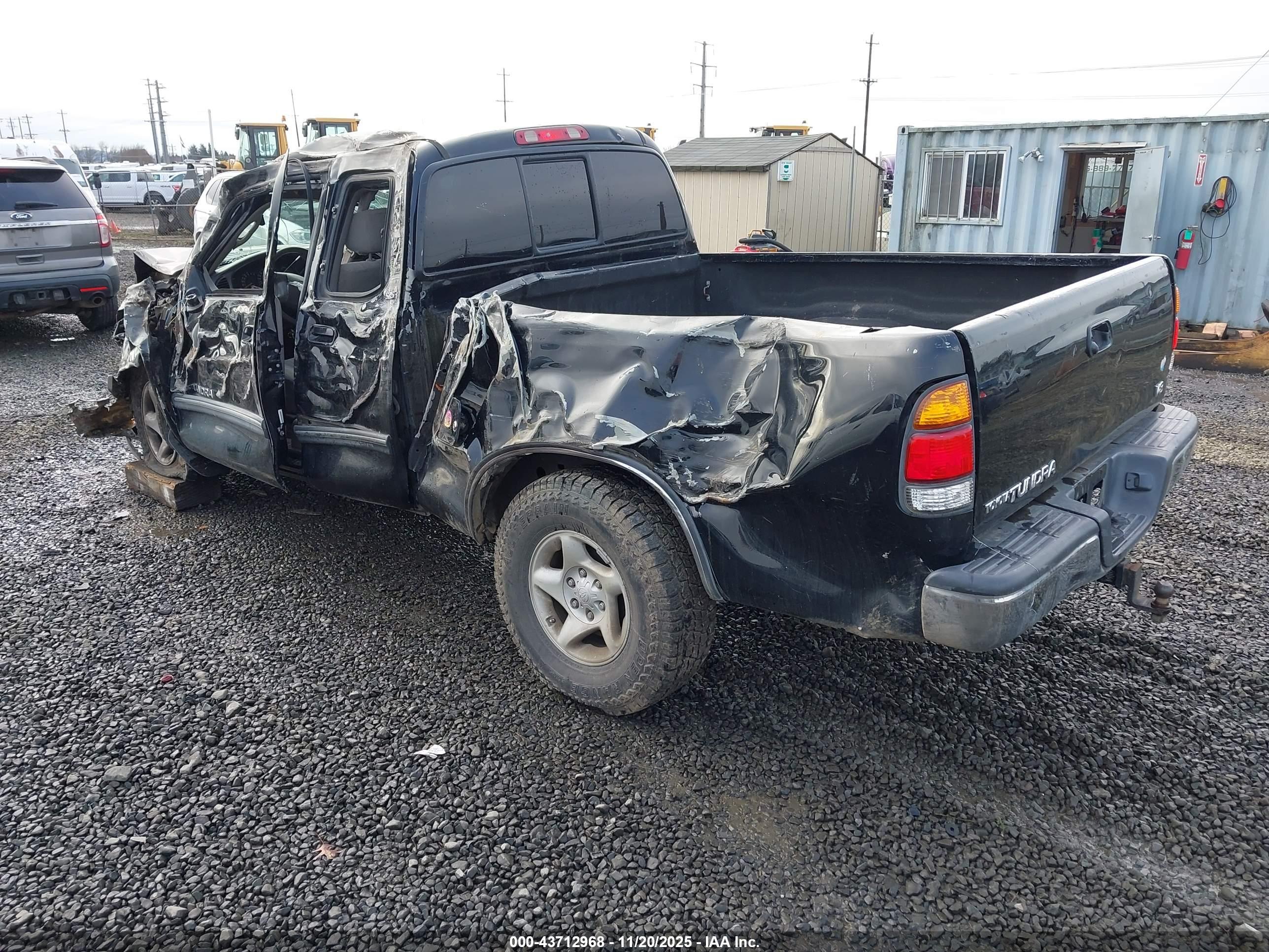 TOYOTA TUNDRA image 3