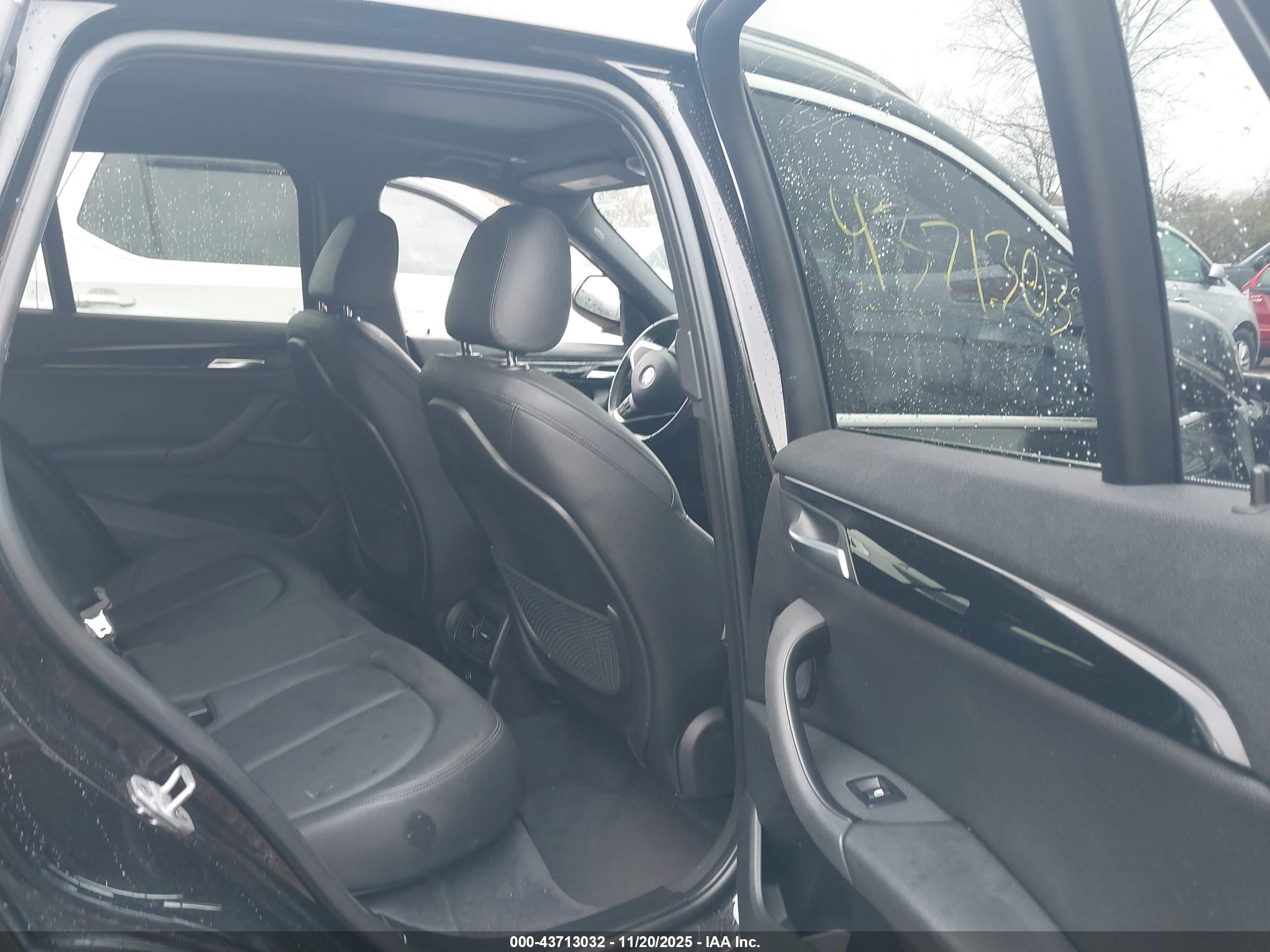 BMW X1 image 8