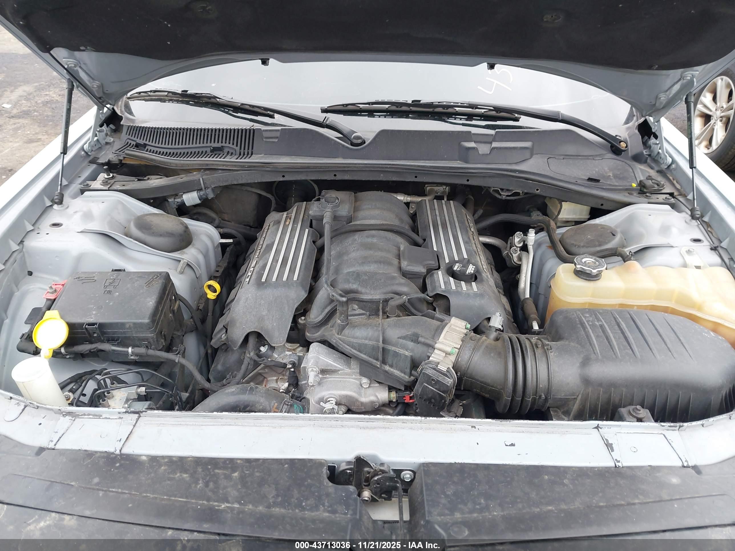 DODGE CHALLENGER image 10