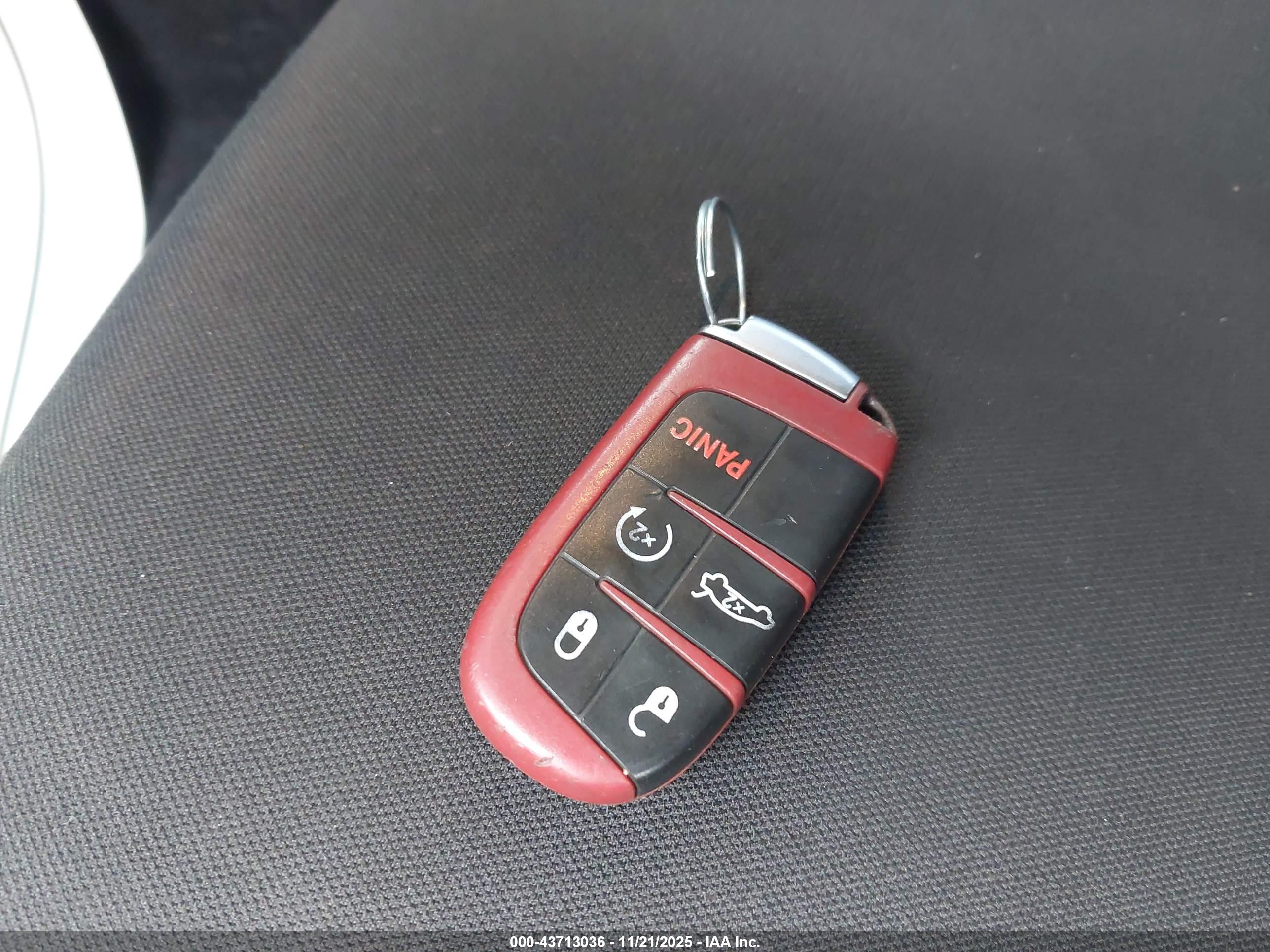 DODGE CHALLENGER image 11