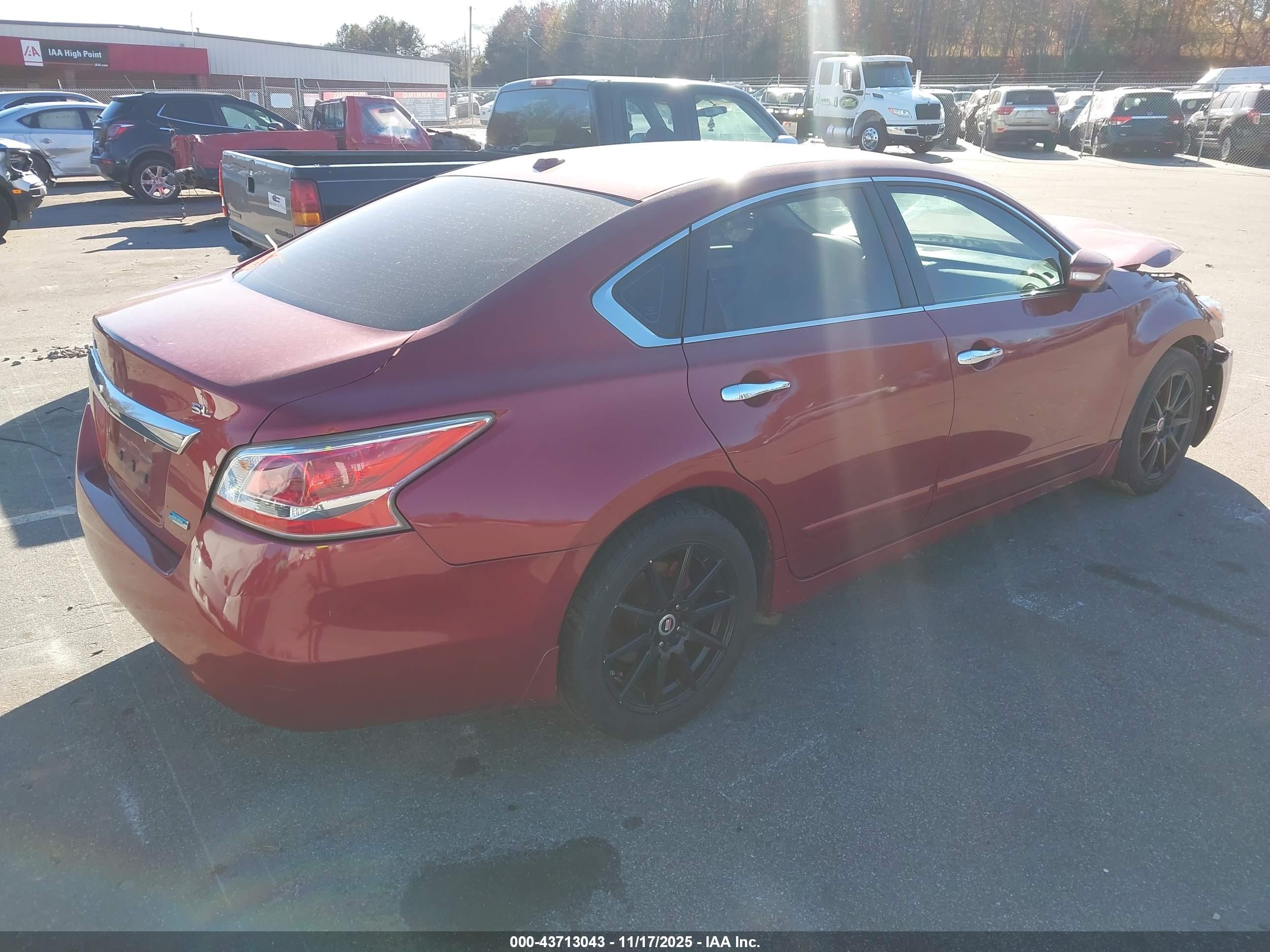 NISSAN ALTIMA image 4