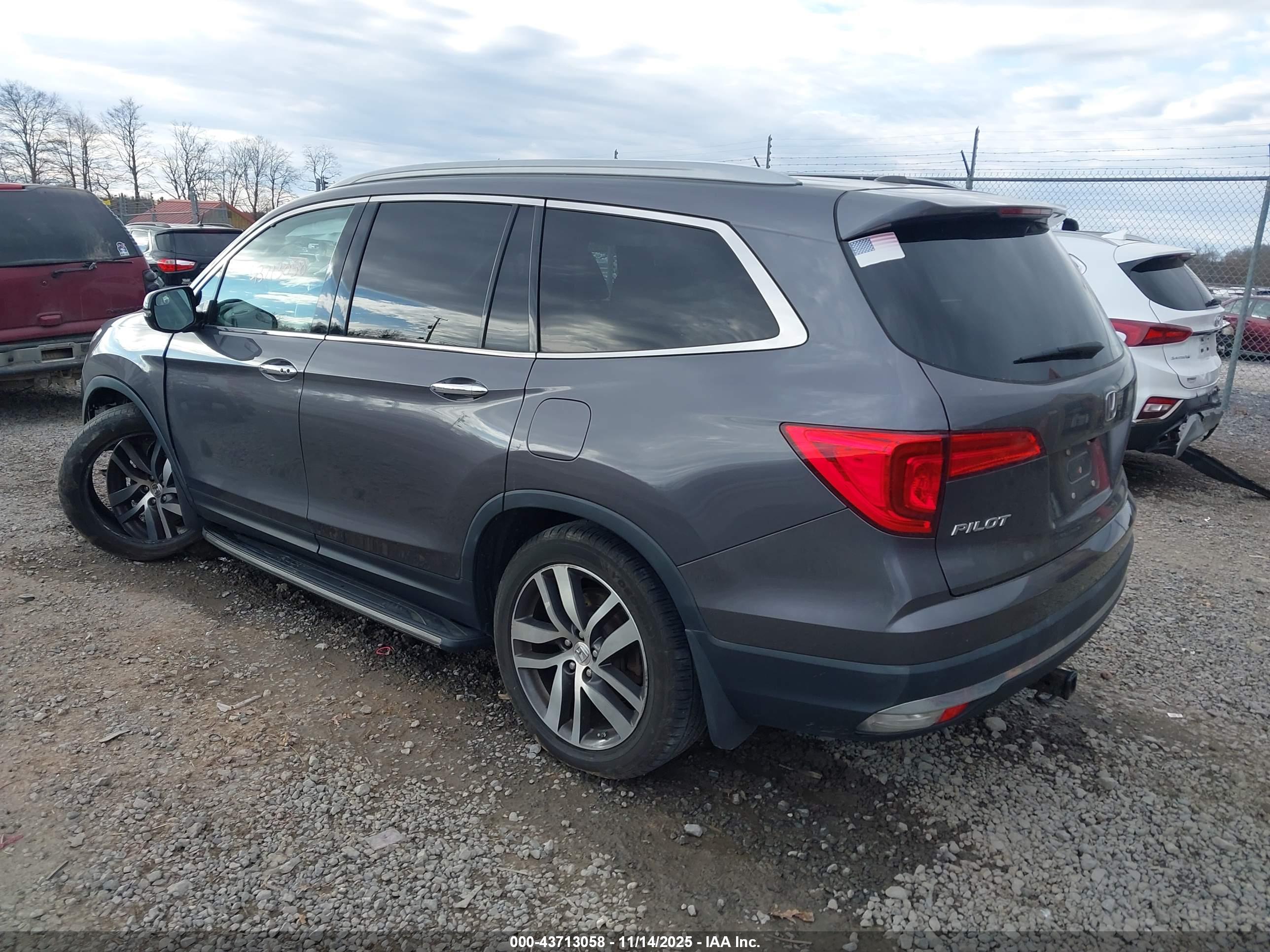 HONDA PILOT image 3