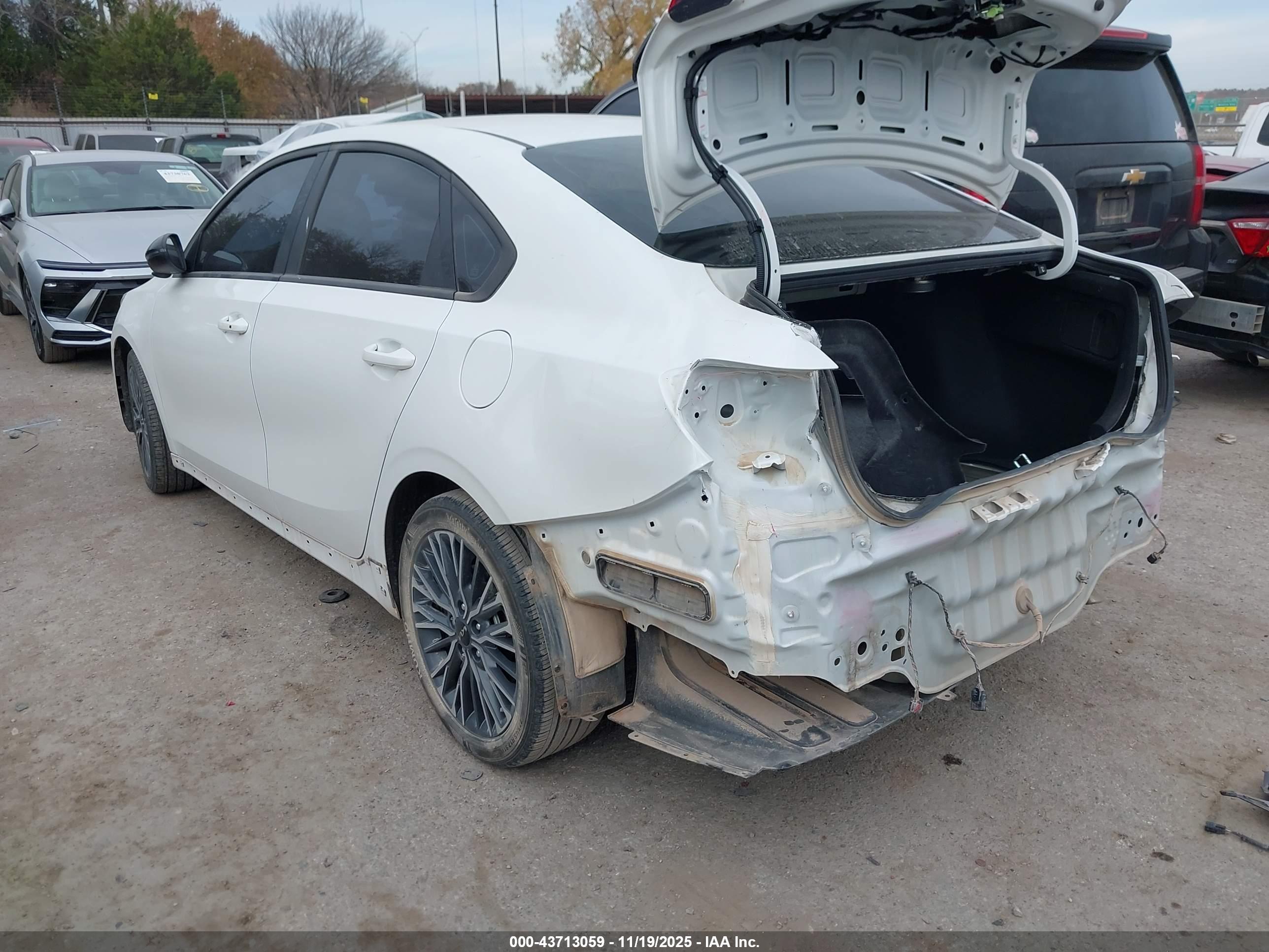KIA FORTE image 3
