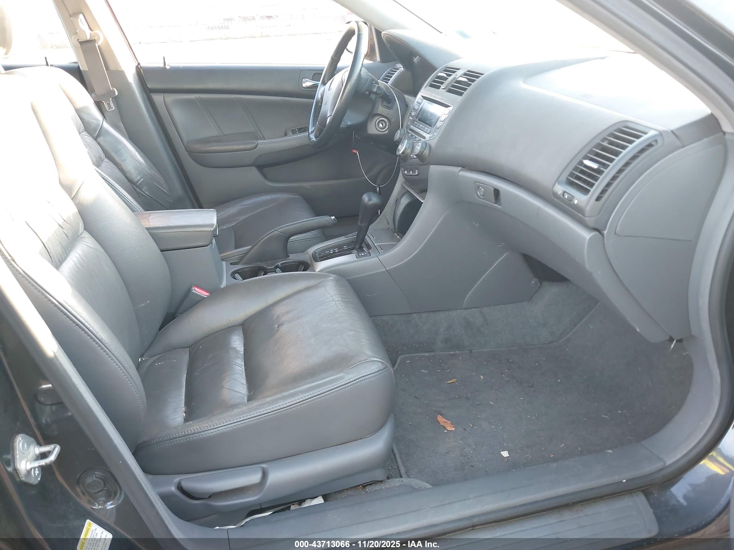 HONDA ACCORD image 5