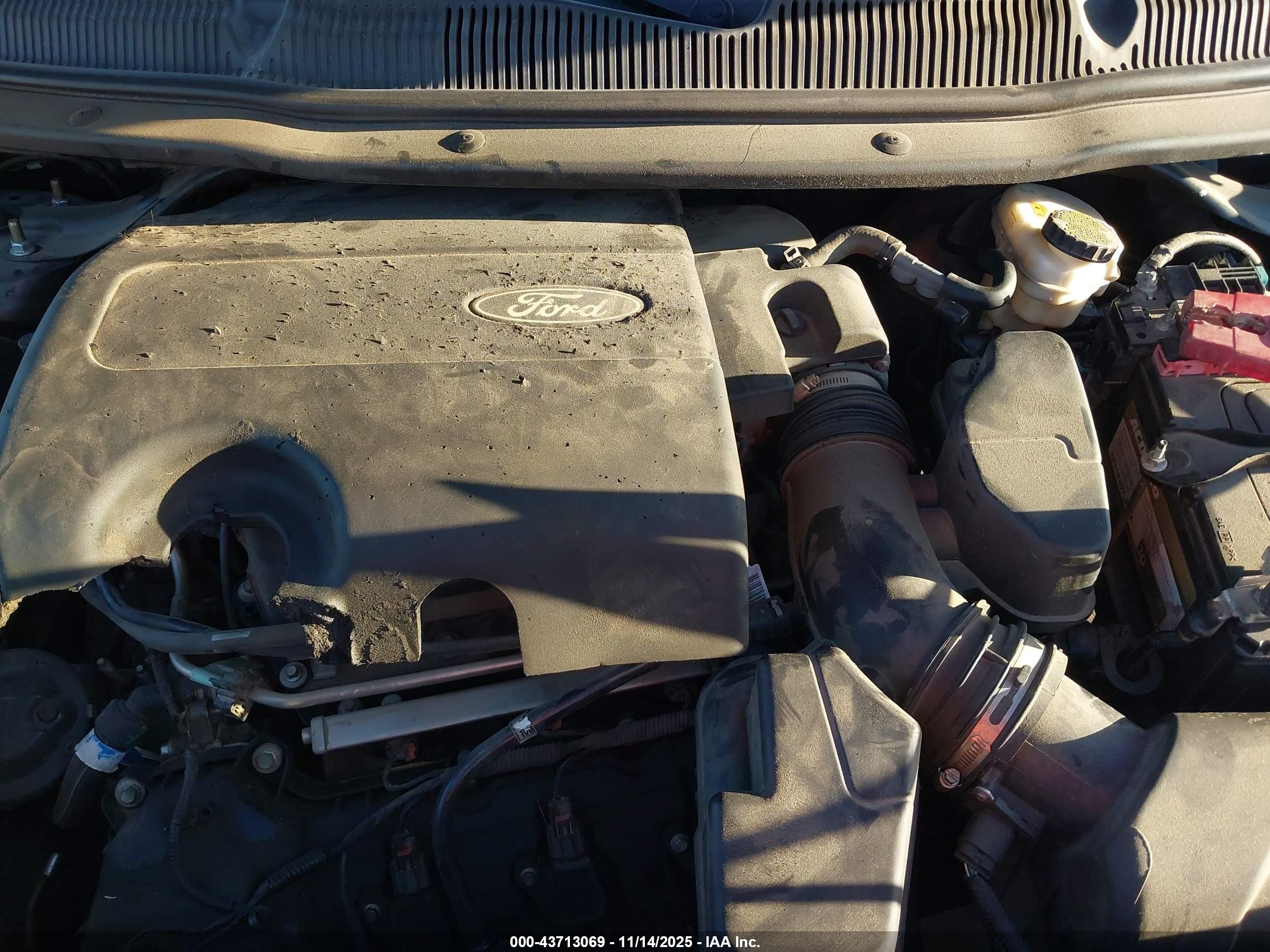 FORD EXPLORER image 10