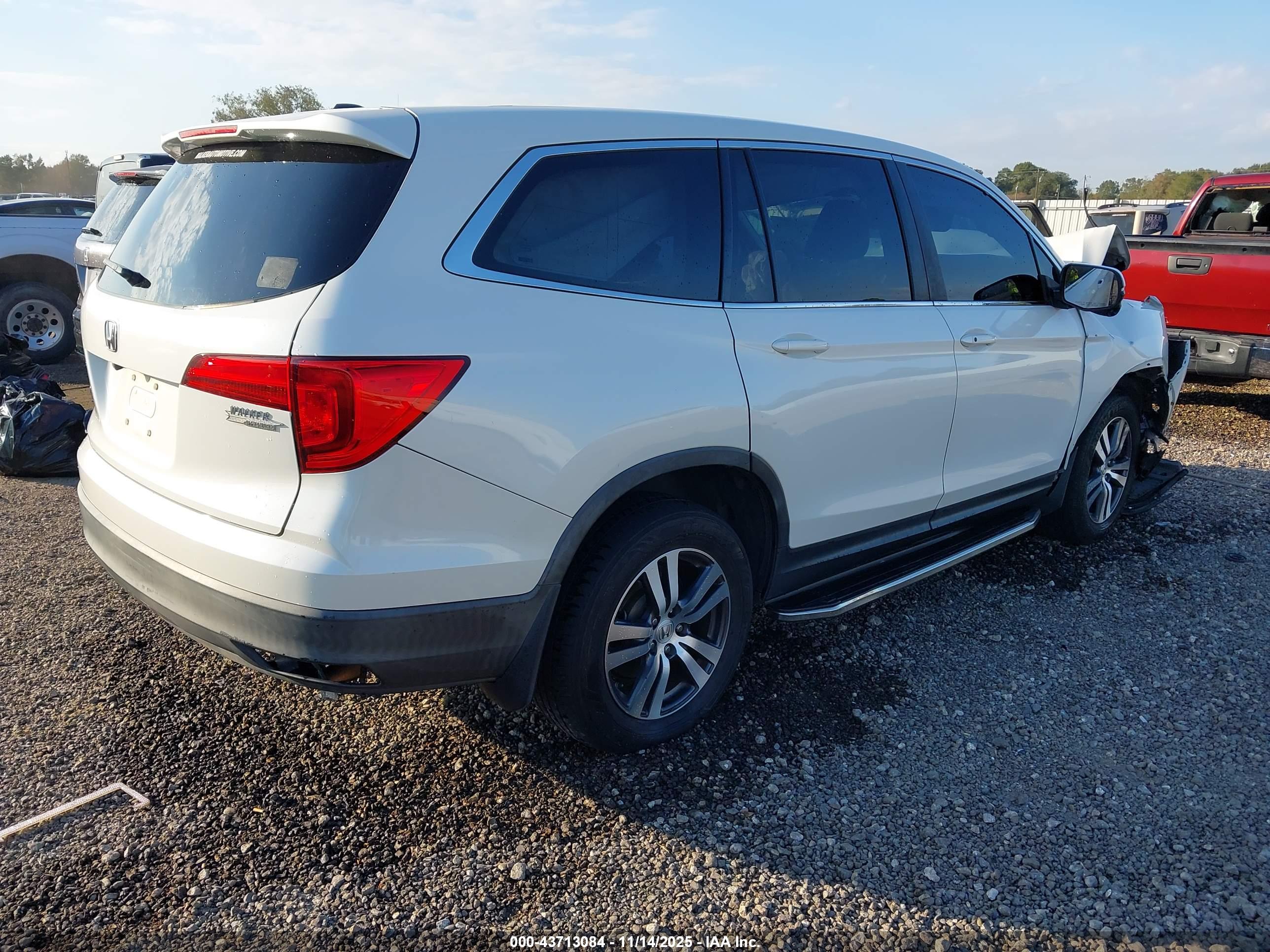 HONDA PILOT image 4