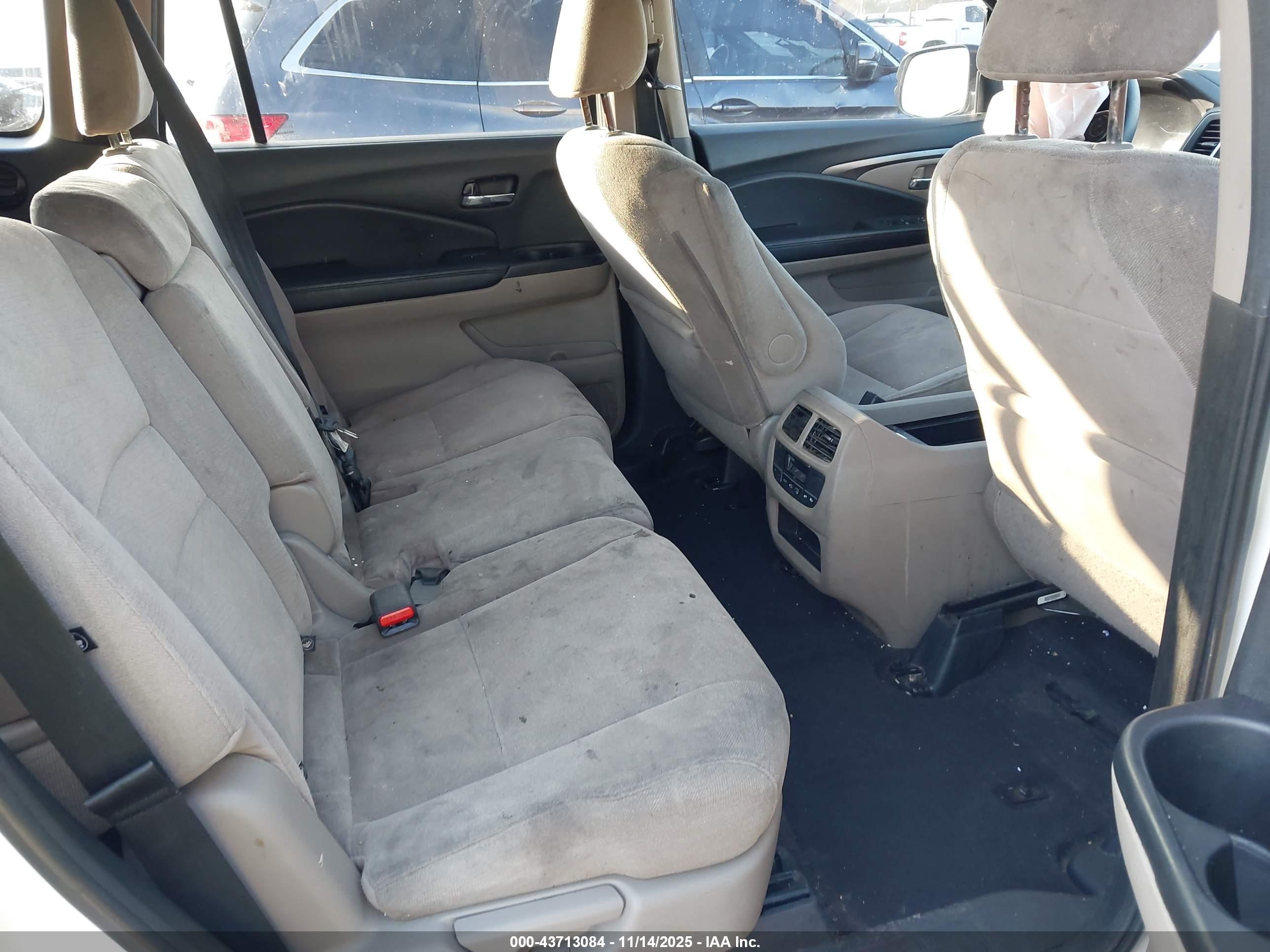 HONDA PILOT image 8