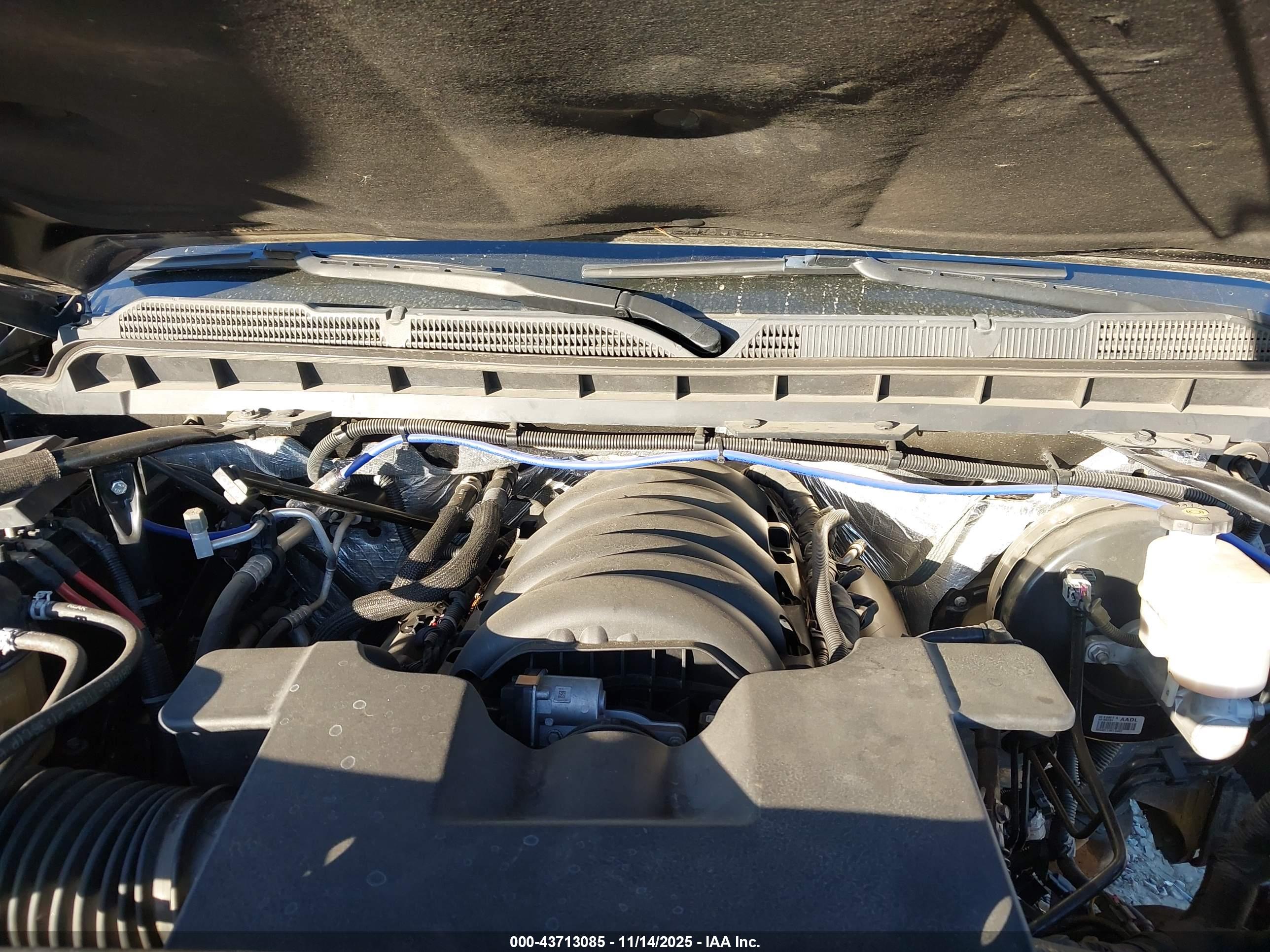 CHEVROLET SILVERADO image 10