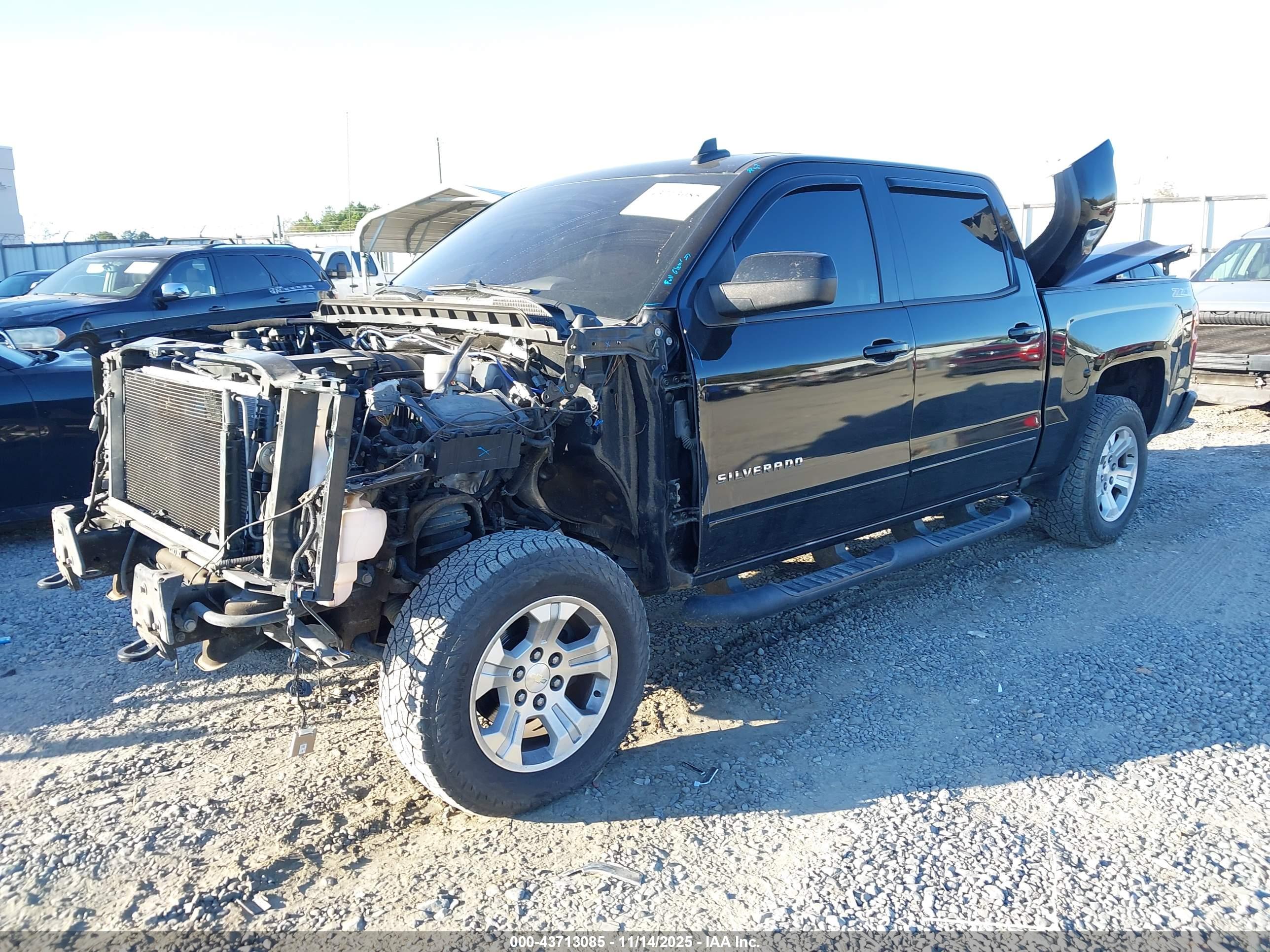 CHEVROLET SILVERADO image 2