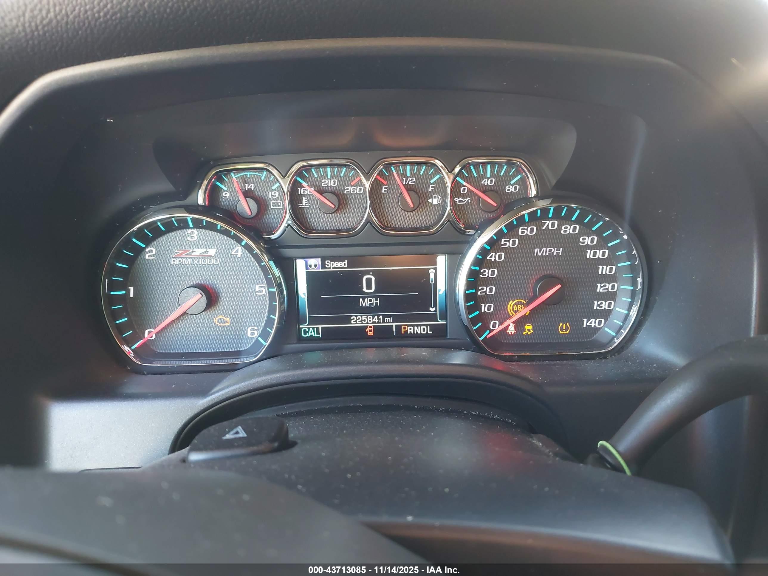 CHEVROLET SILVERADO image 7