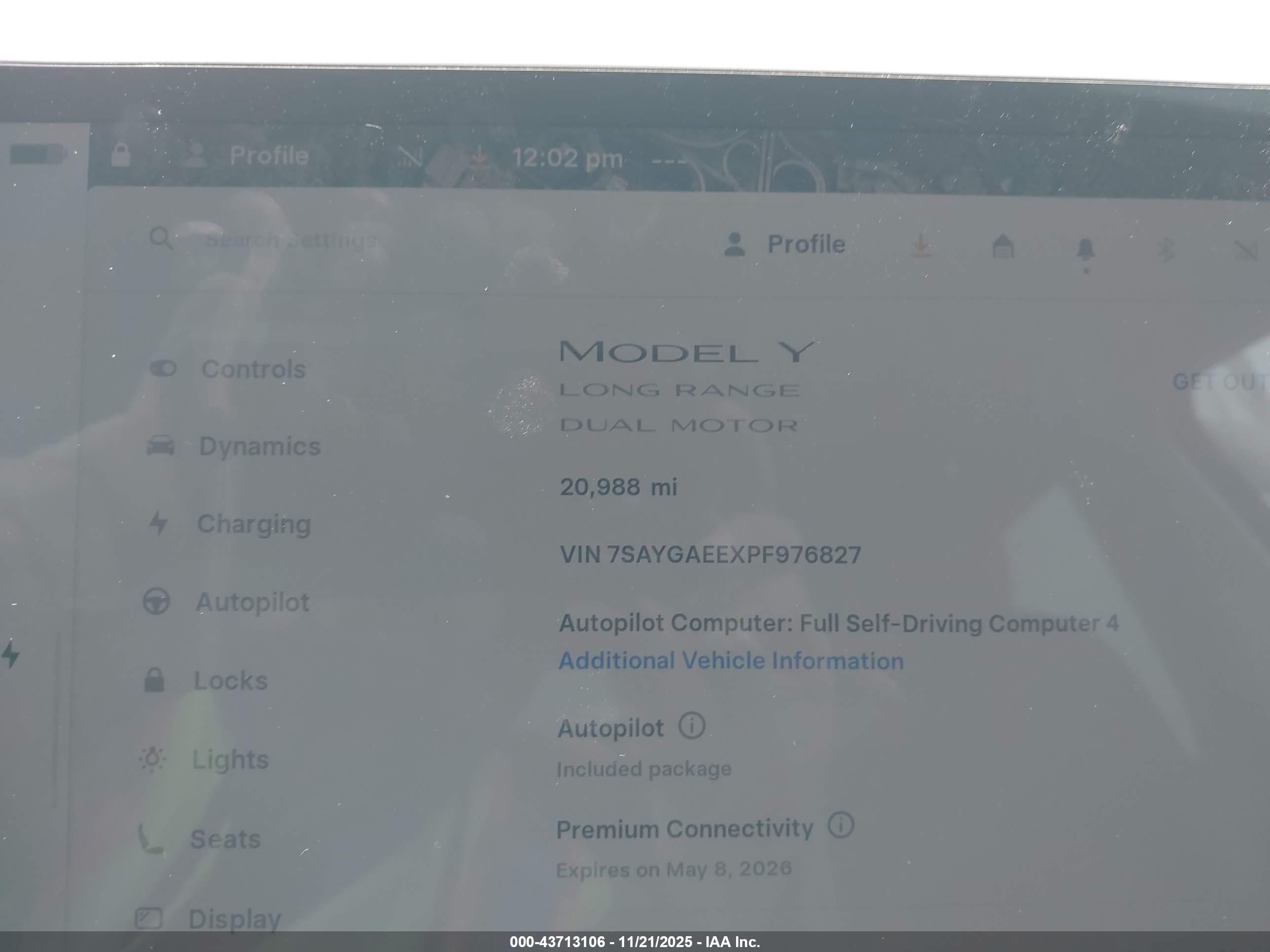 TESLA MODEL image 7