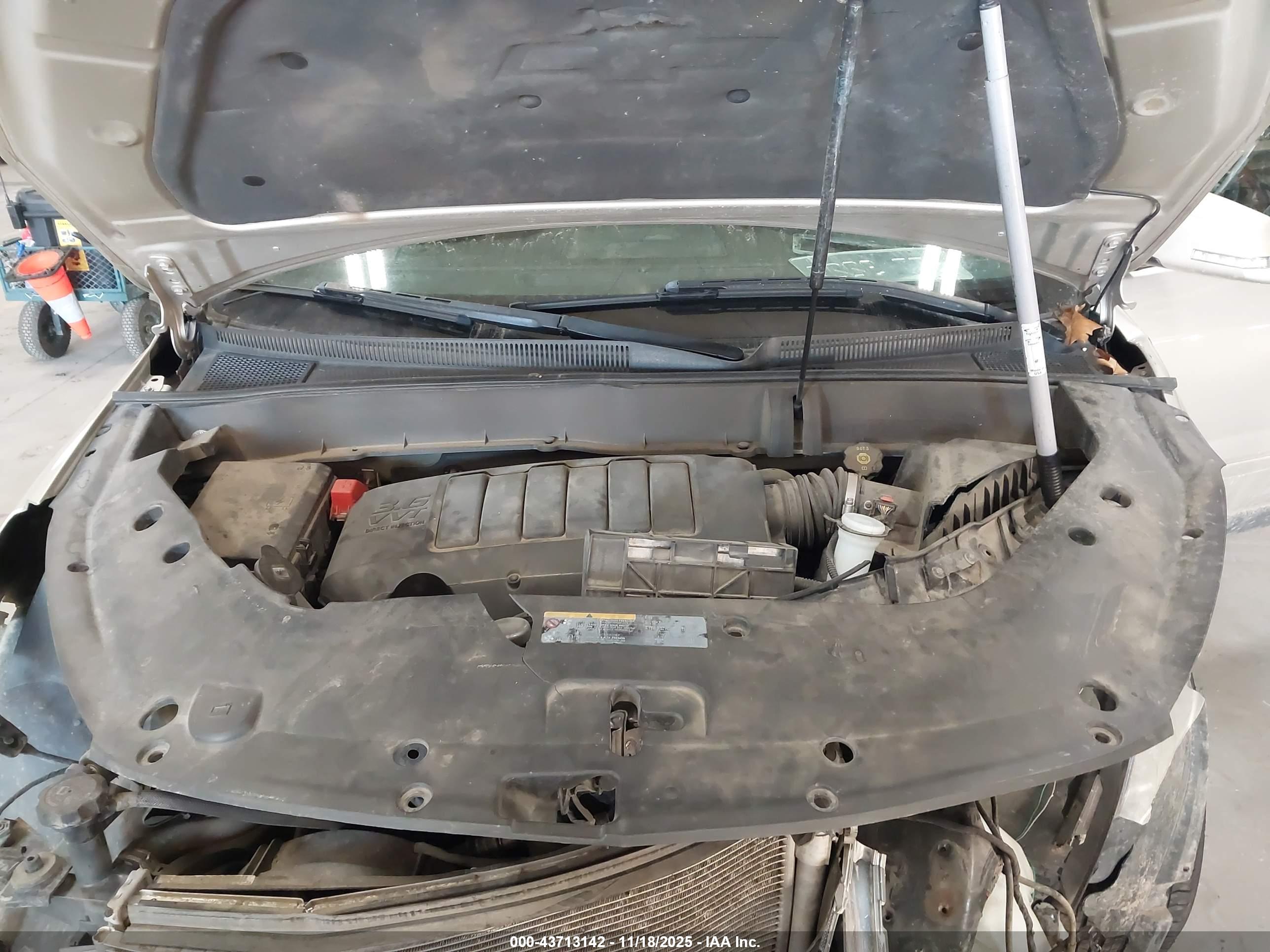 CHEVROLET TRAVERSE image 10