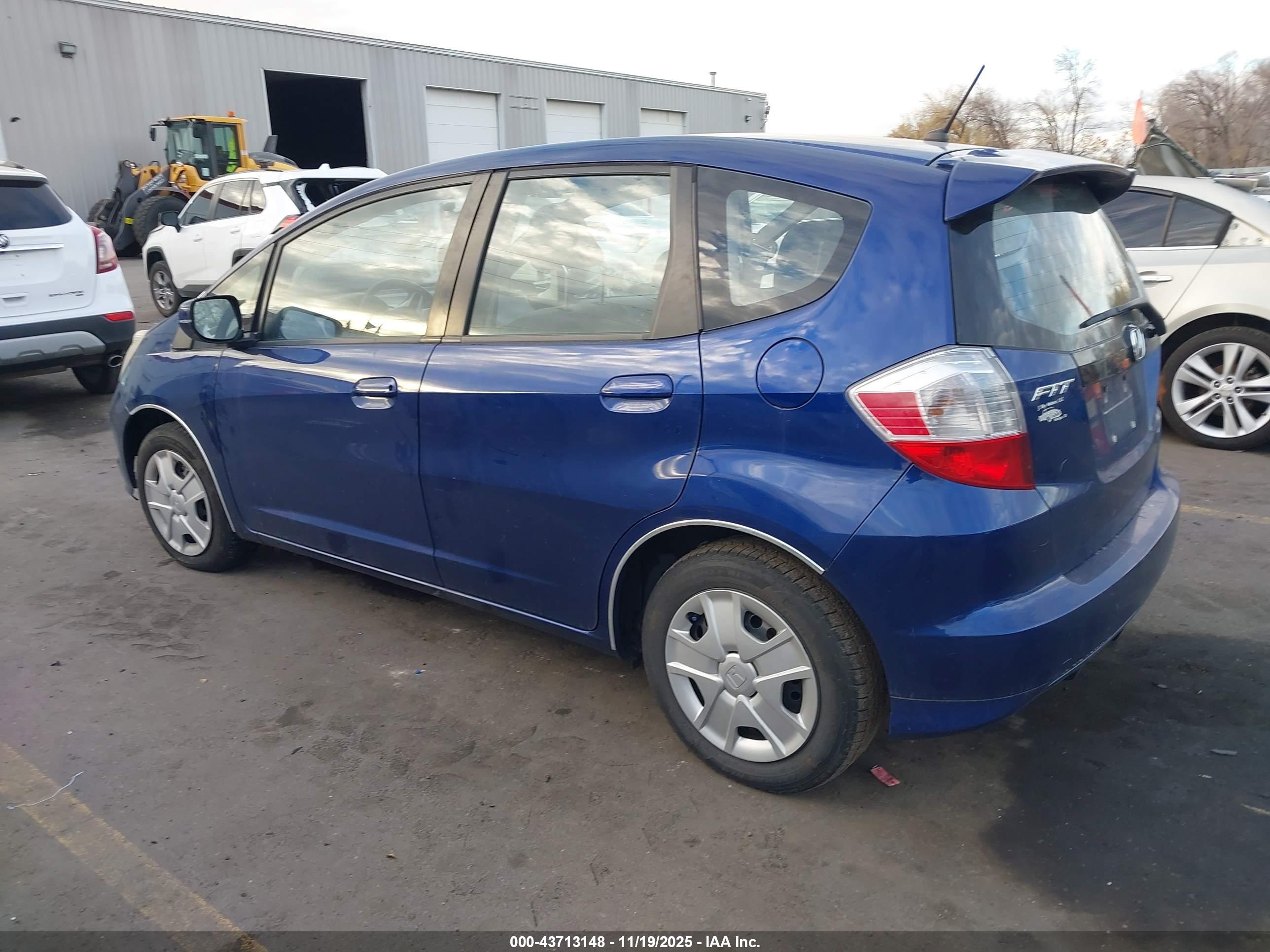 HONDA FIT image 3