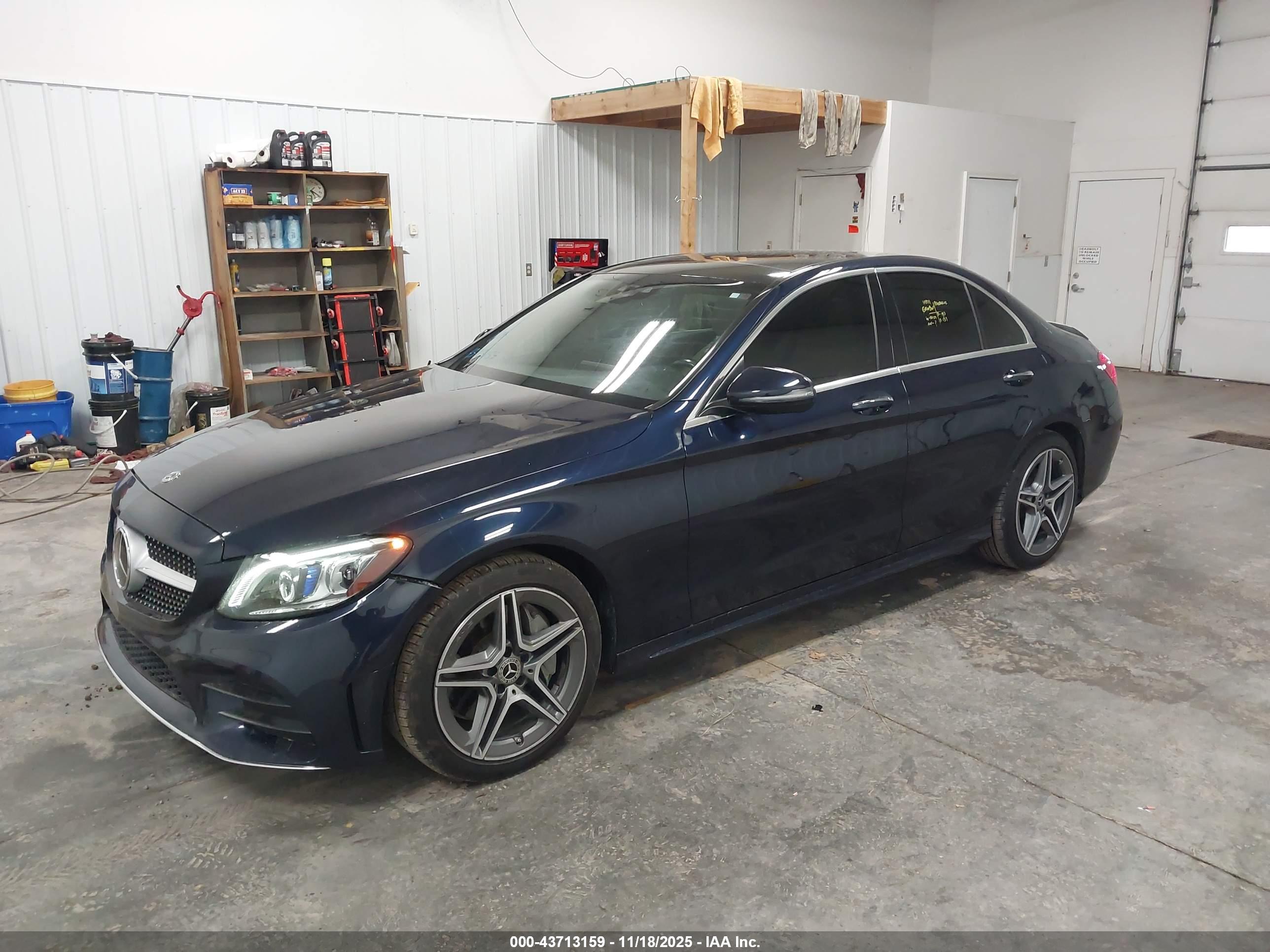 MERCEDES-BENZ C image 2