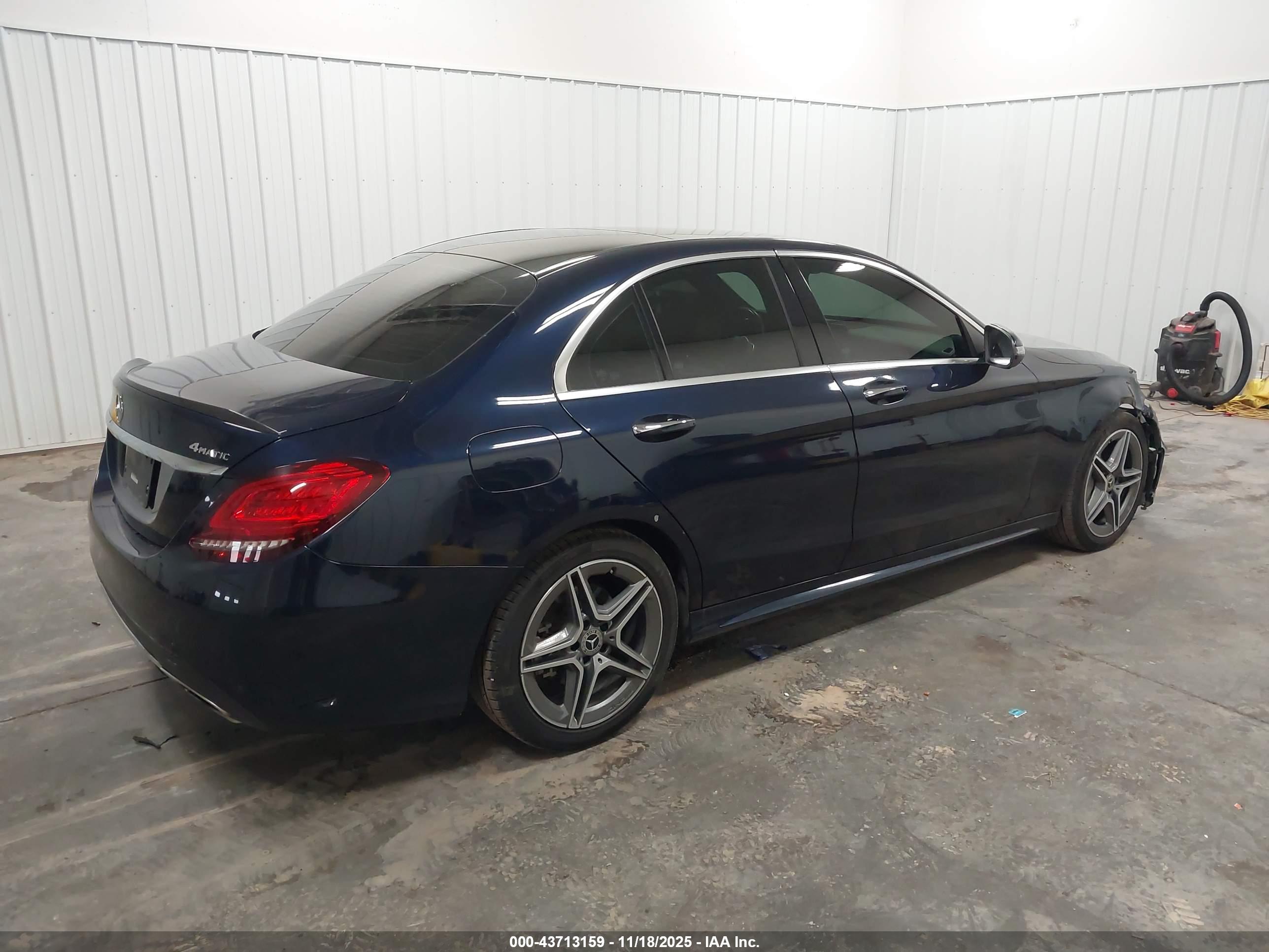 MERCEDES-BENZ C image 4