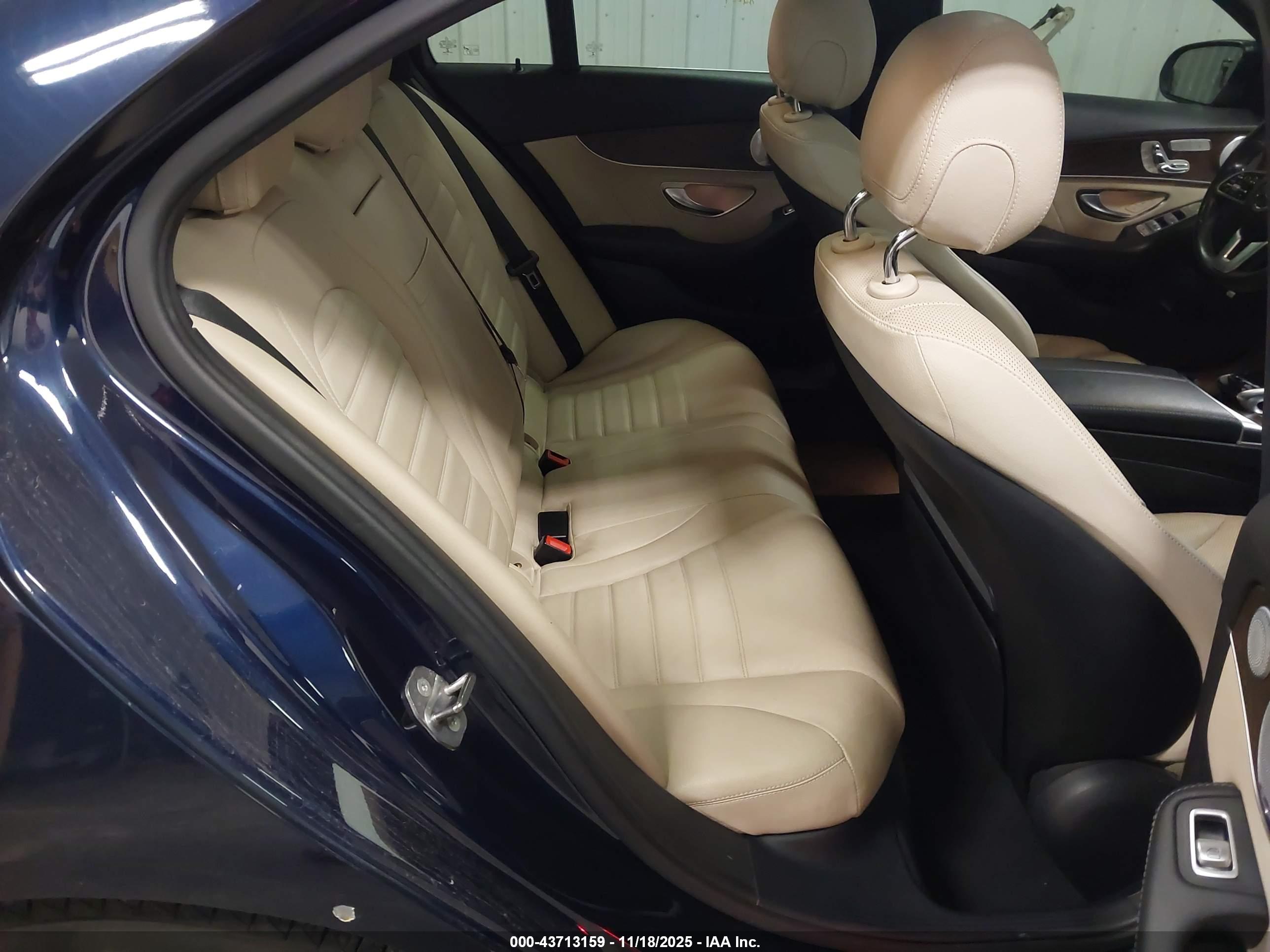 MERCEDES-BENZ C image 8