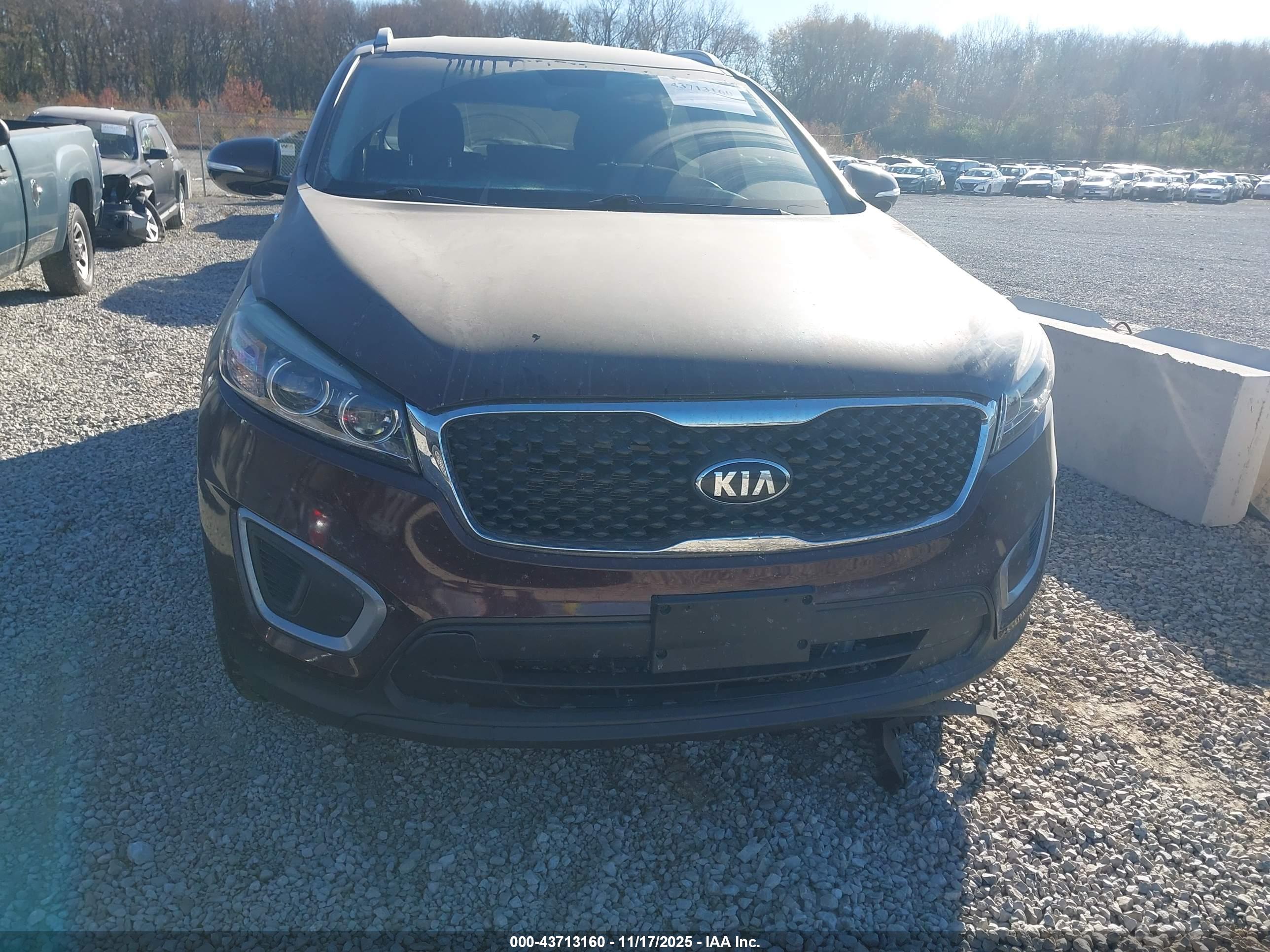 KIA SORENTO image 6