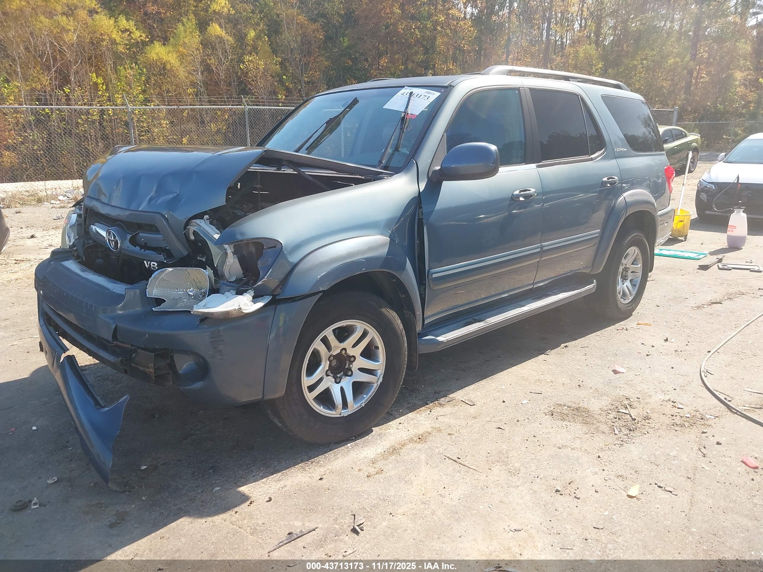 TOYOTA SEQUOIA image 2