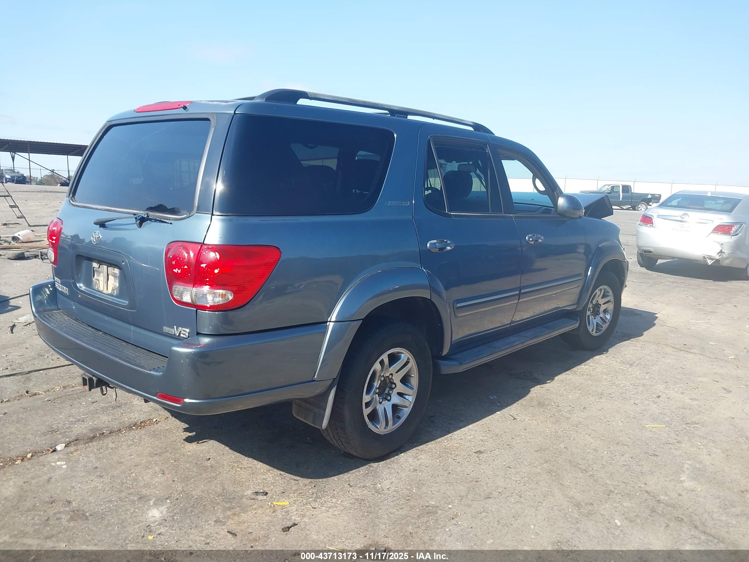 TOYOTA SEQUOIA image 4
