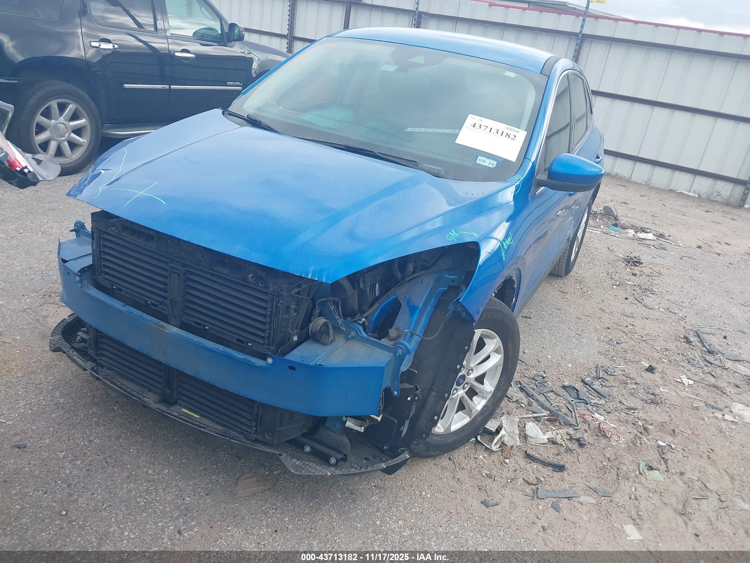 FORD ESCAPE image 2
