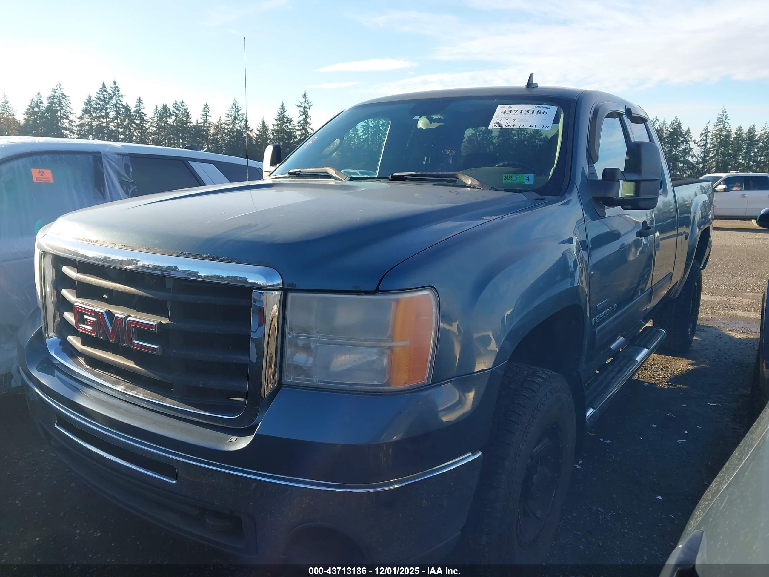 GMC SIERRA image 2