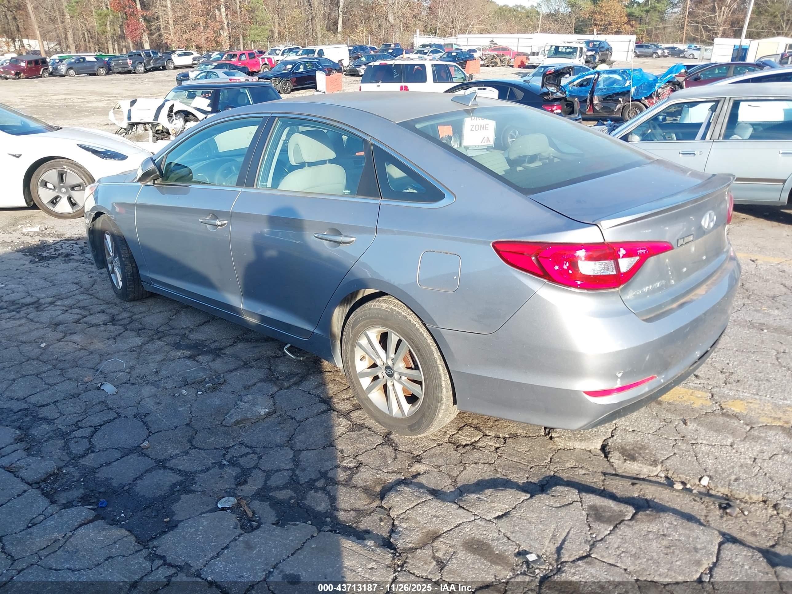 HYUNDAI SONATA image 3