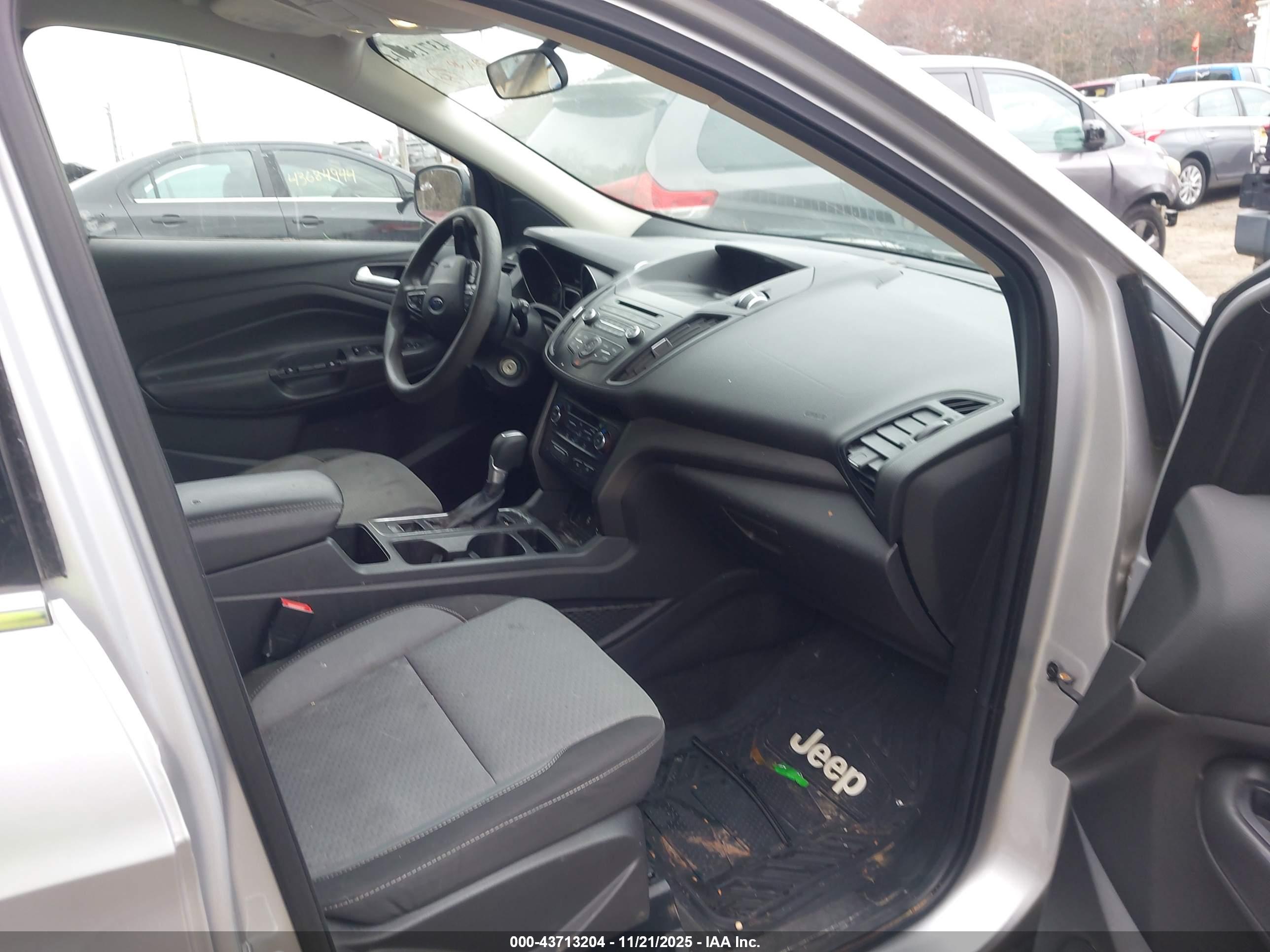 FORD ESCAPE image 5
