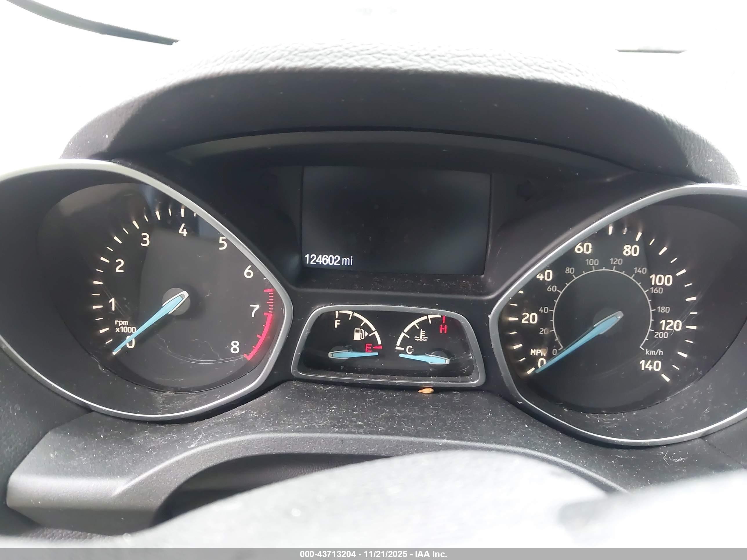 FORD ESCAPE image 7