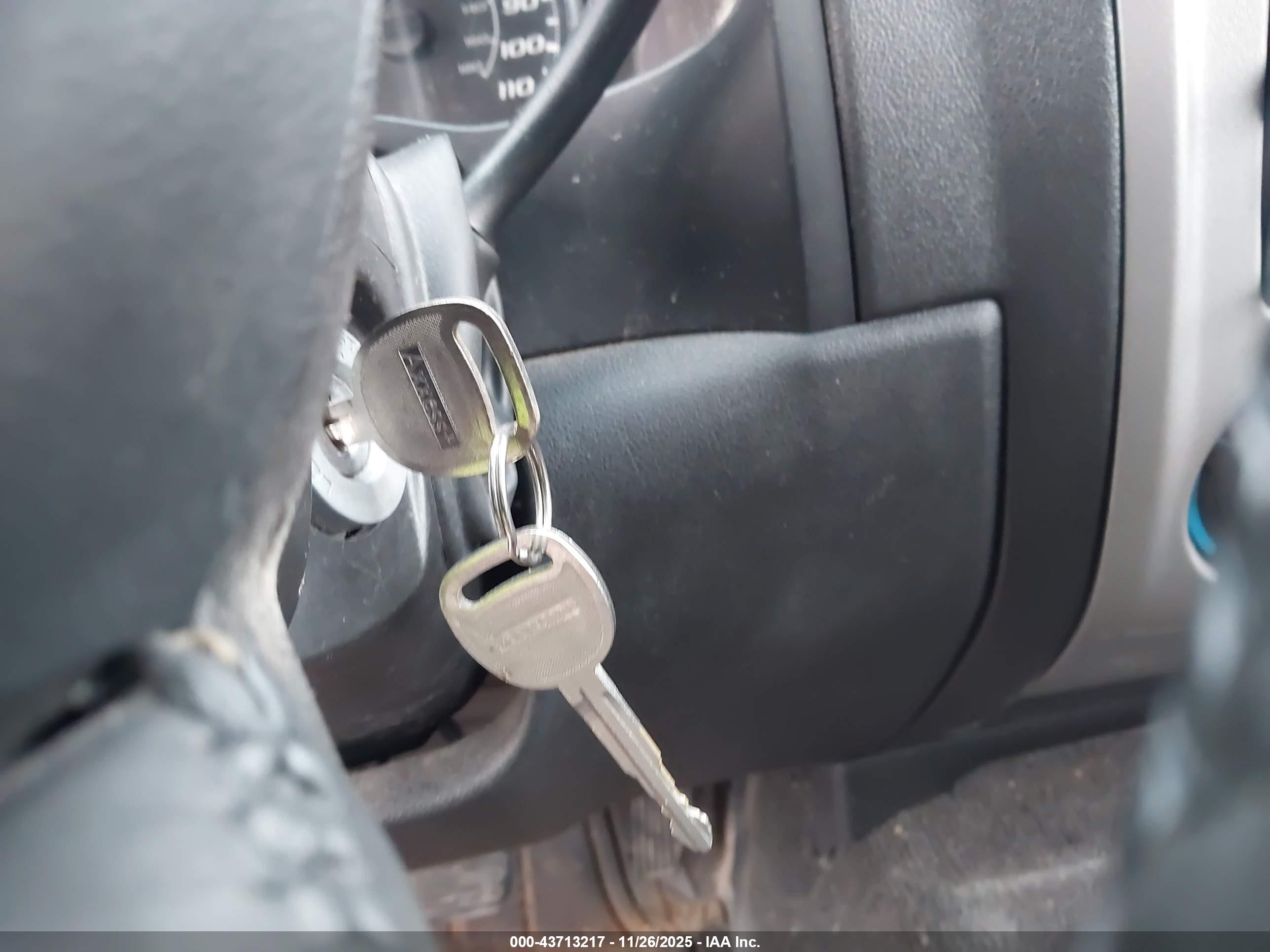 GMC CANYON image 11