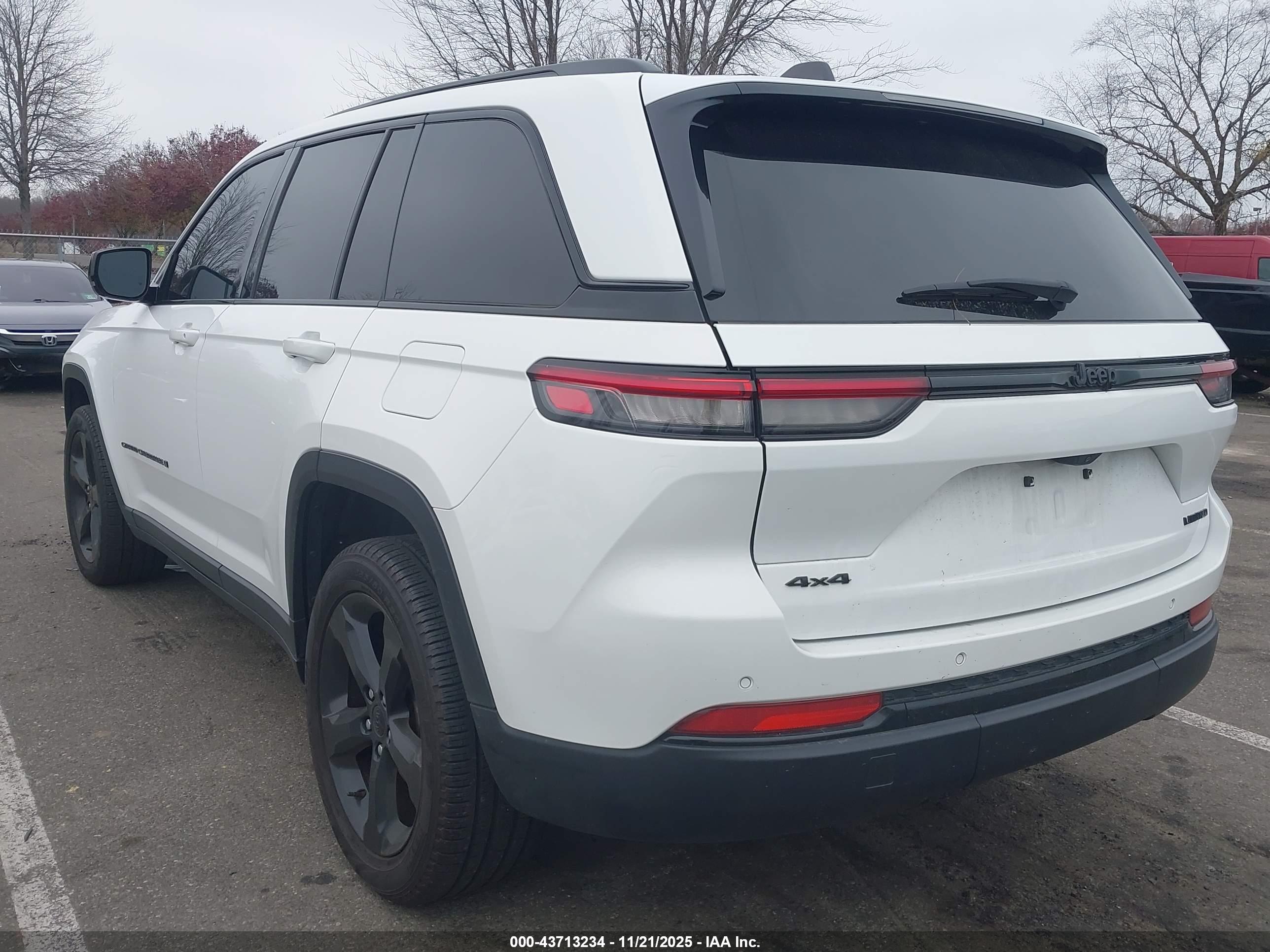 JEEP GRAND image 3