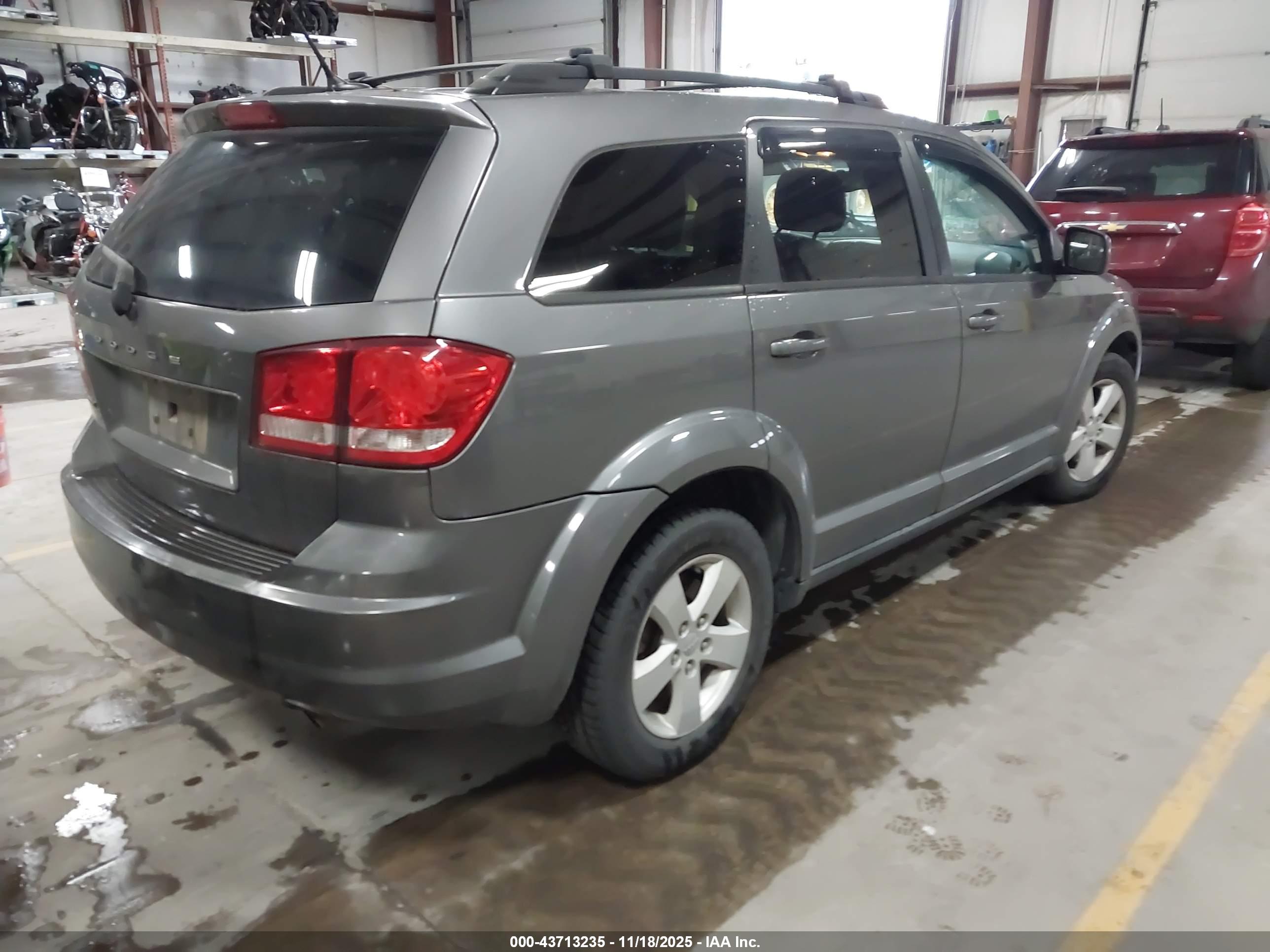 DODGE JOURNEY image 4