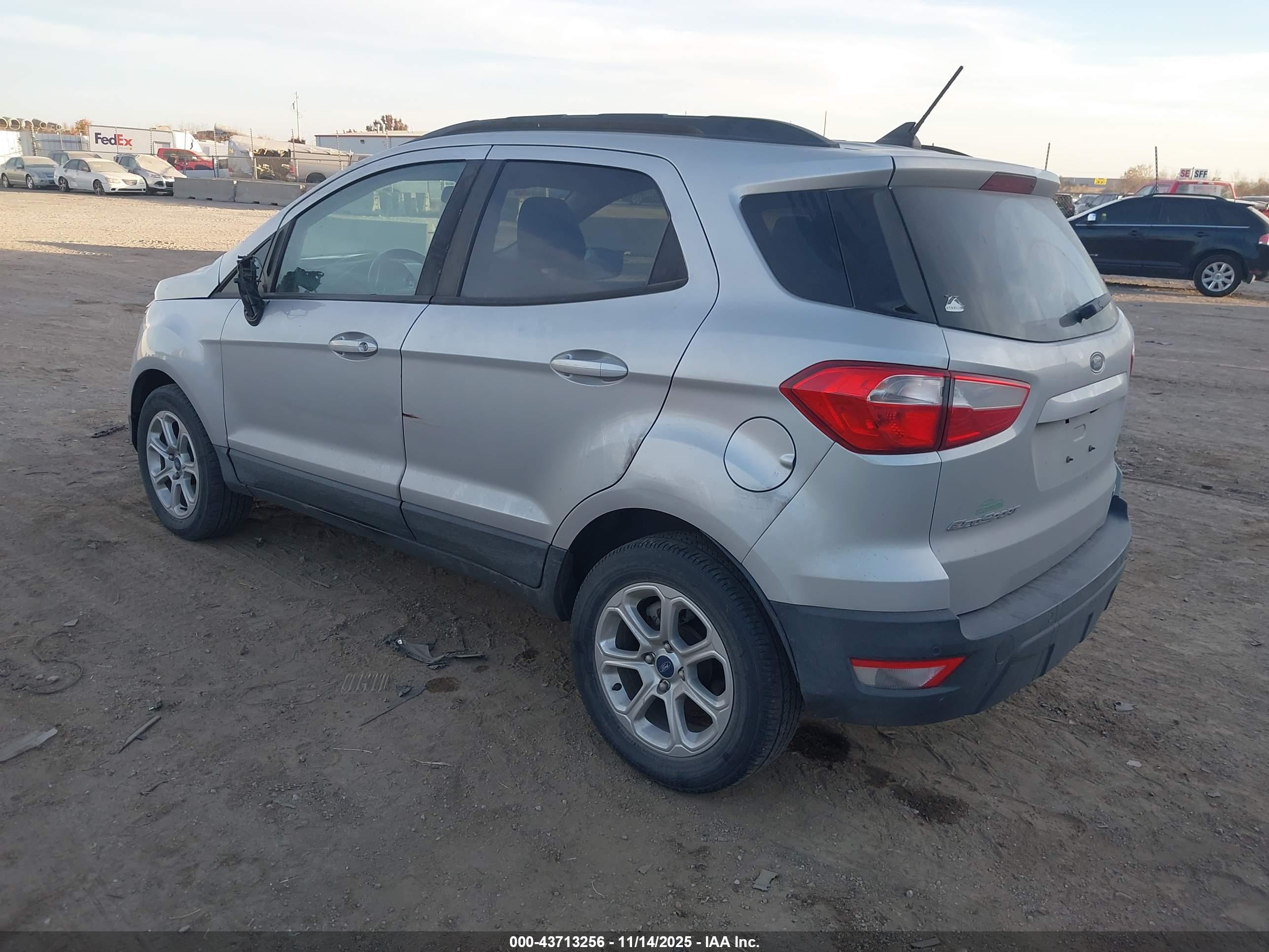 FORD ECOSPORT image 3