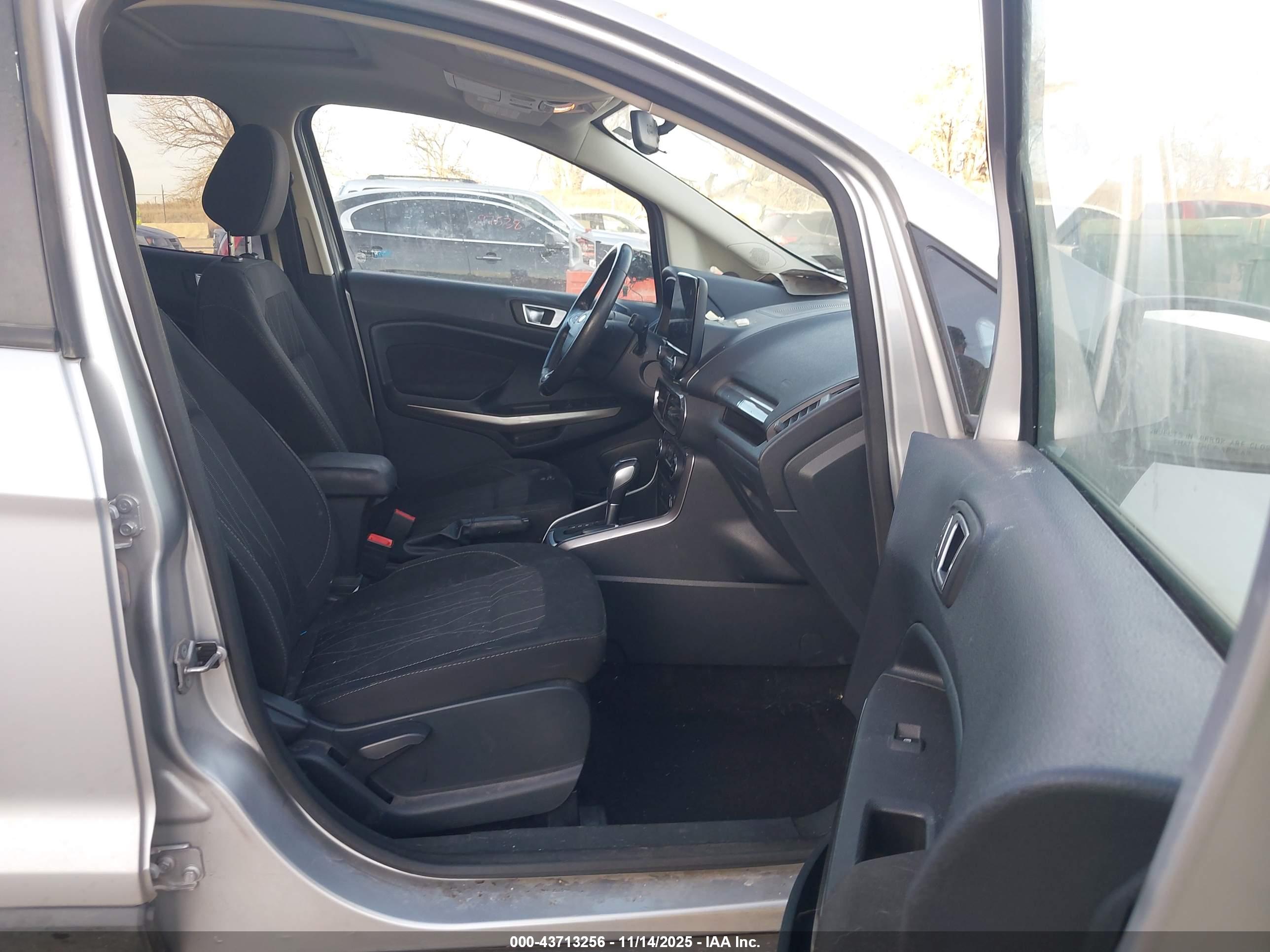 FORD ECOSPORT image 5