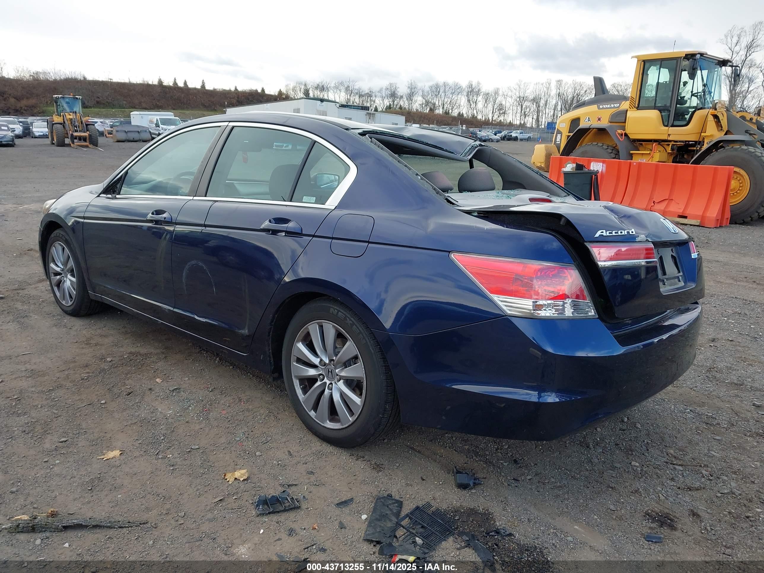 HONDA ACCORD image 3