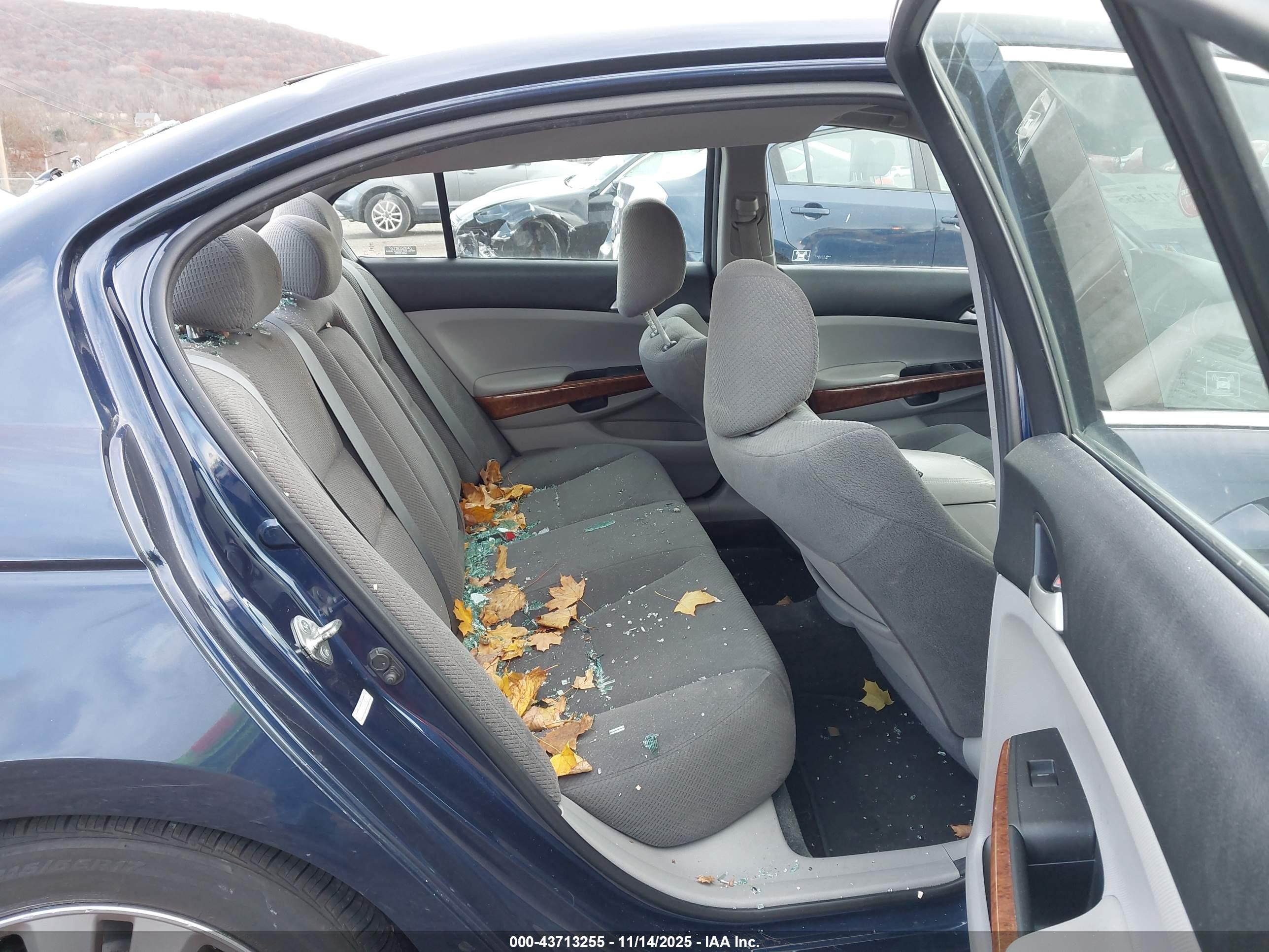 HONDA ACCORD image 8