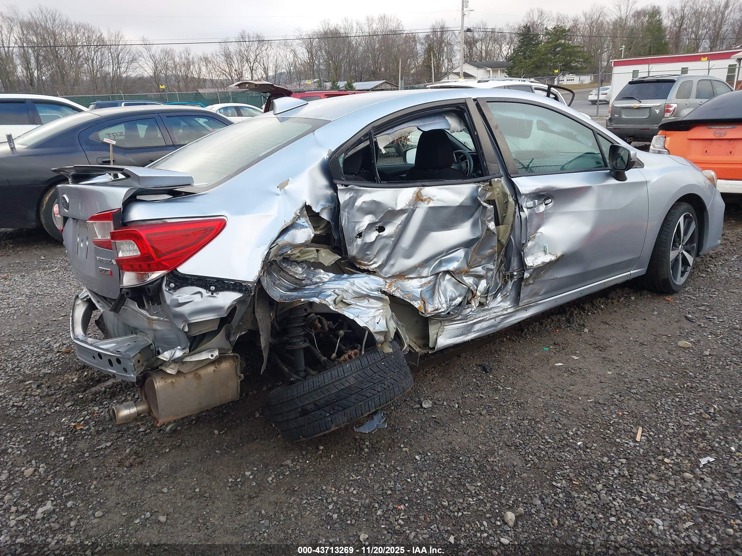 SUBARU IMPREZA image 4