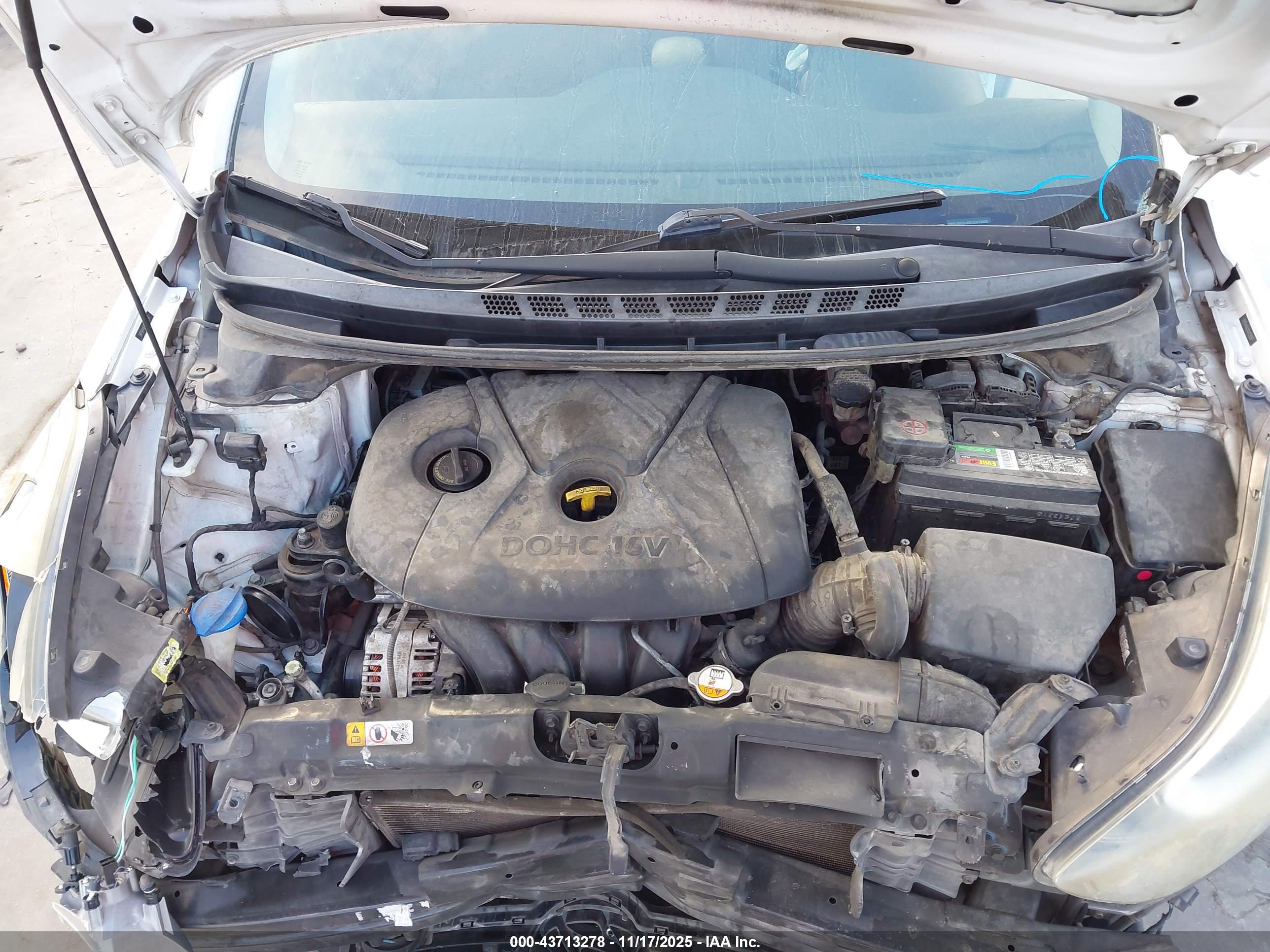 HYUNDAI ELANTRA image 10