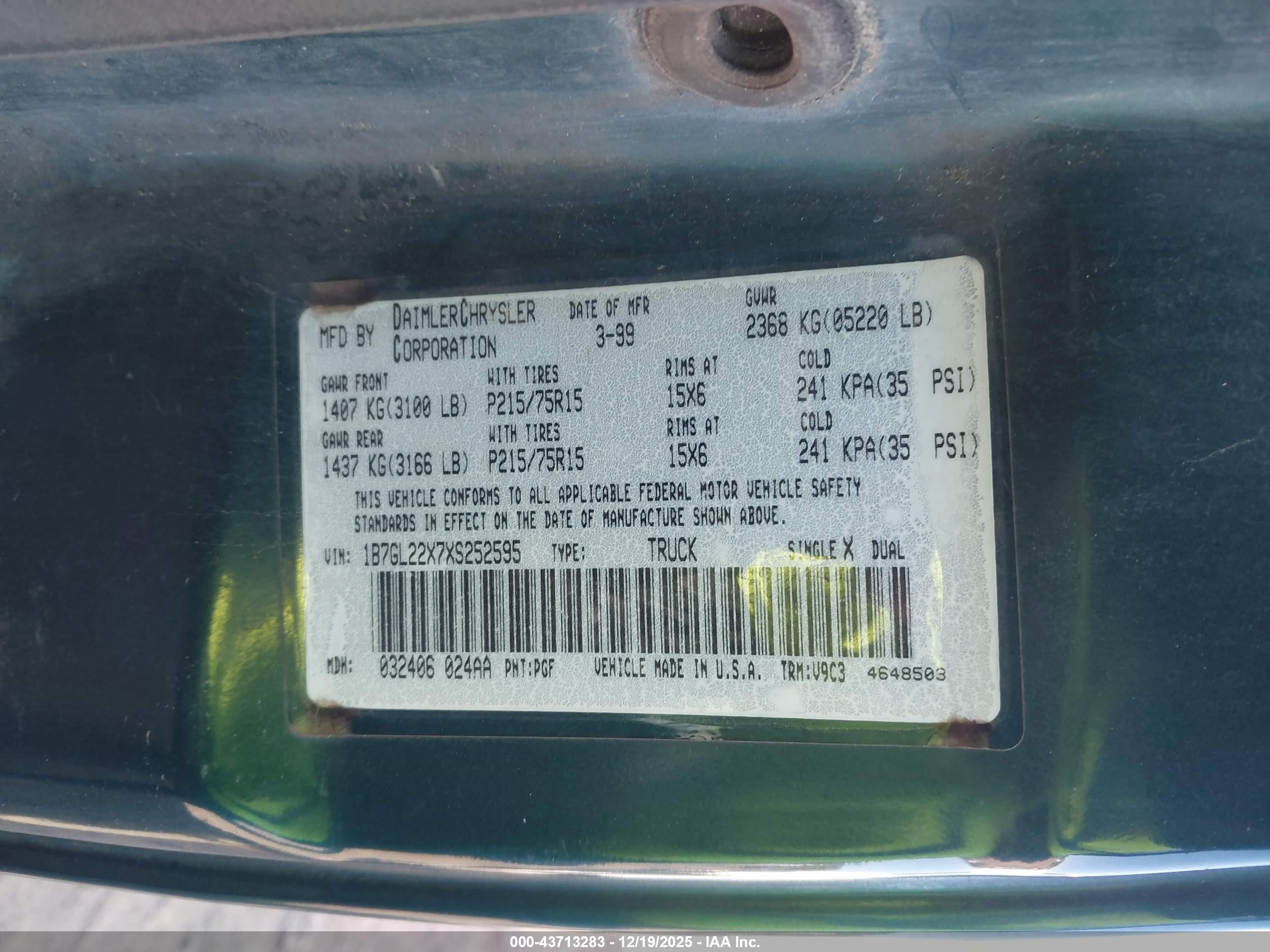 DODGE DAKOTA image 9