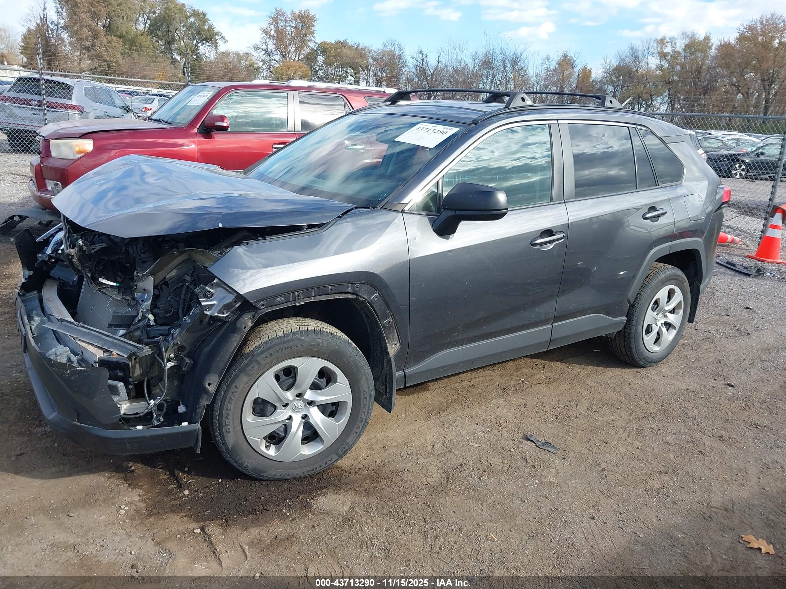TOYOTA RAV4 image 2