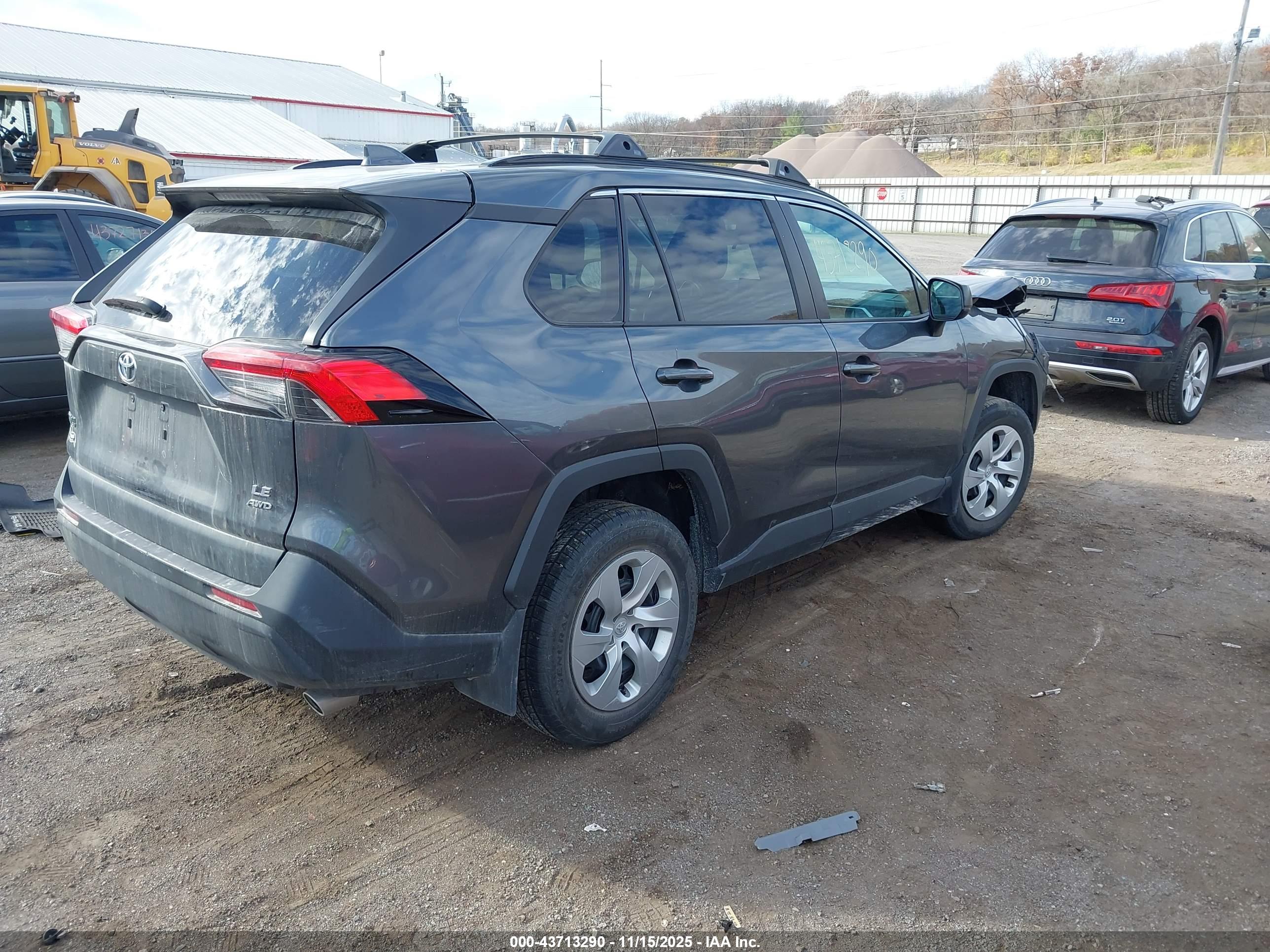 TOYOTA RAV4 image 4
