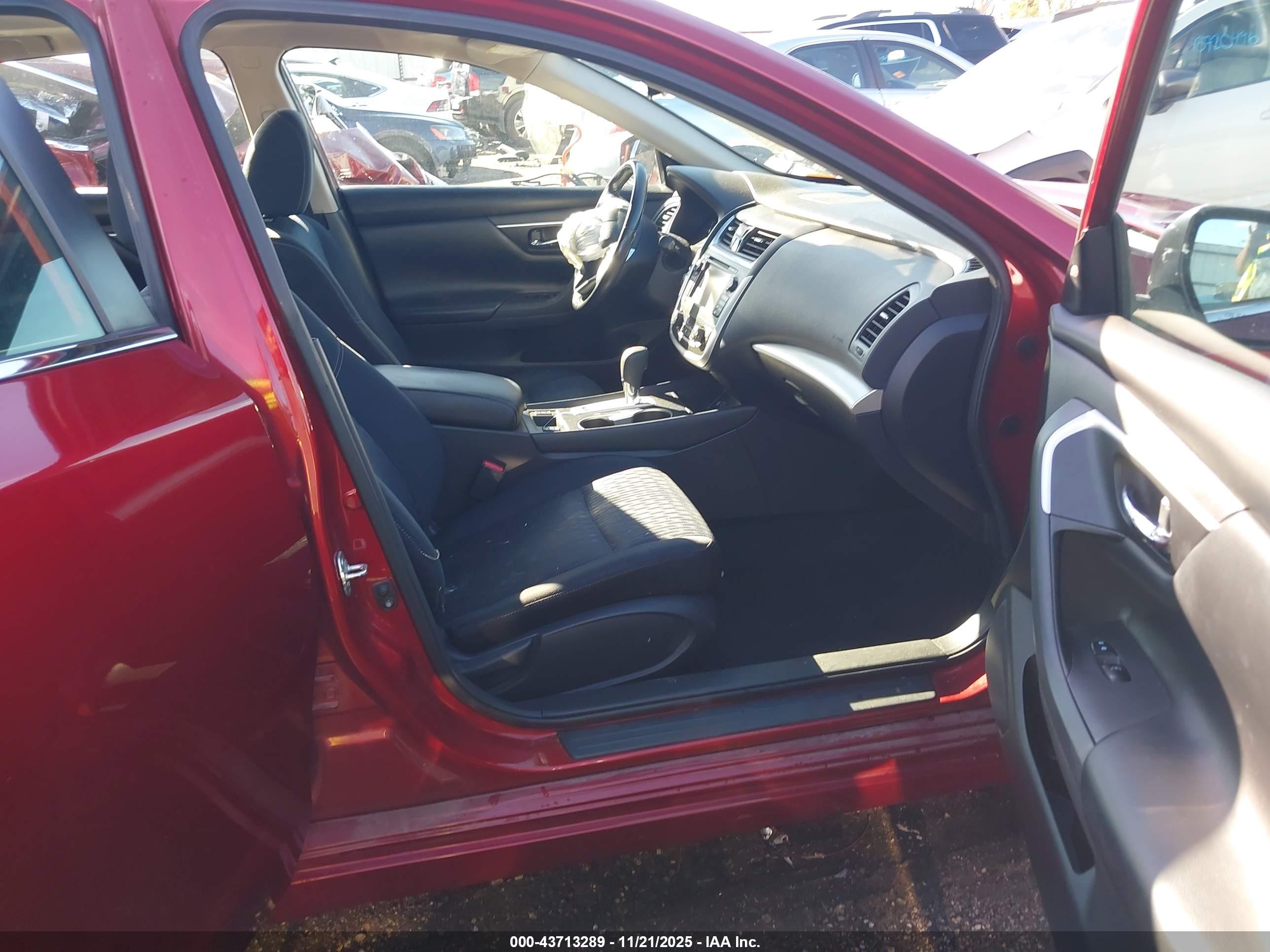 NISSAN ALTIMA image 5